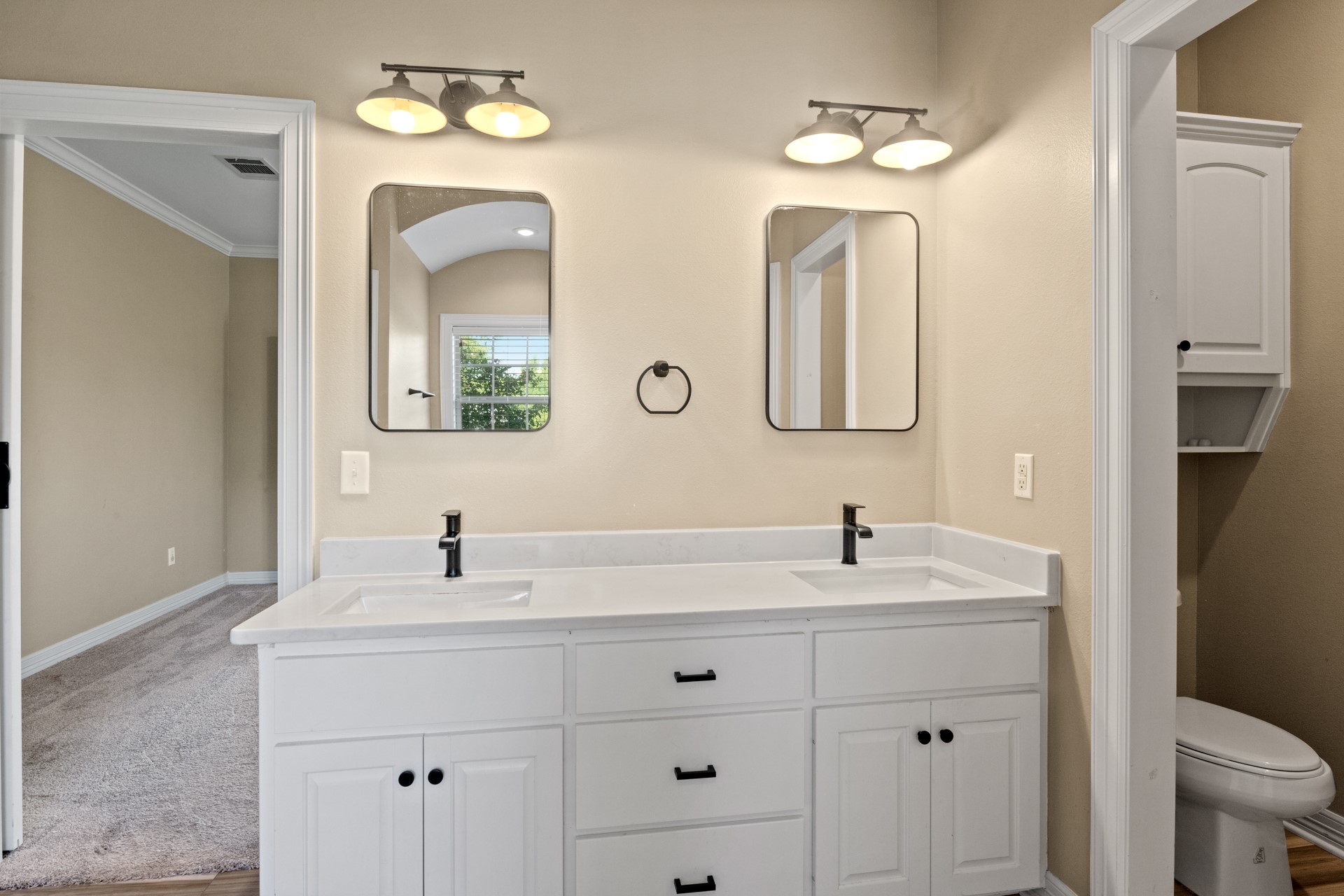 299 Private Road 54166