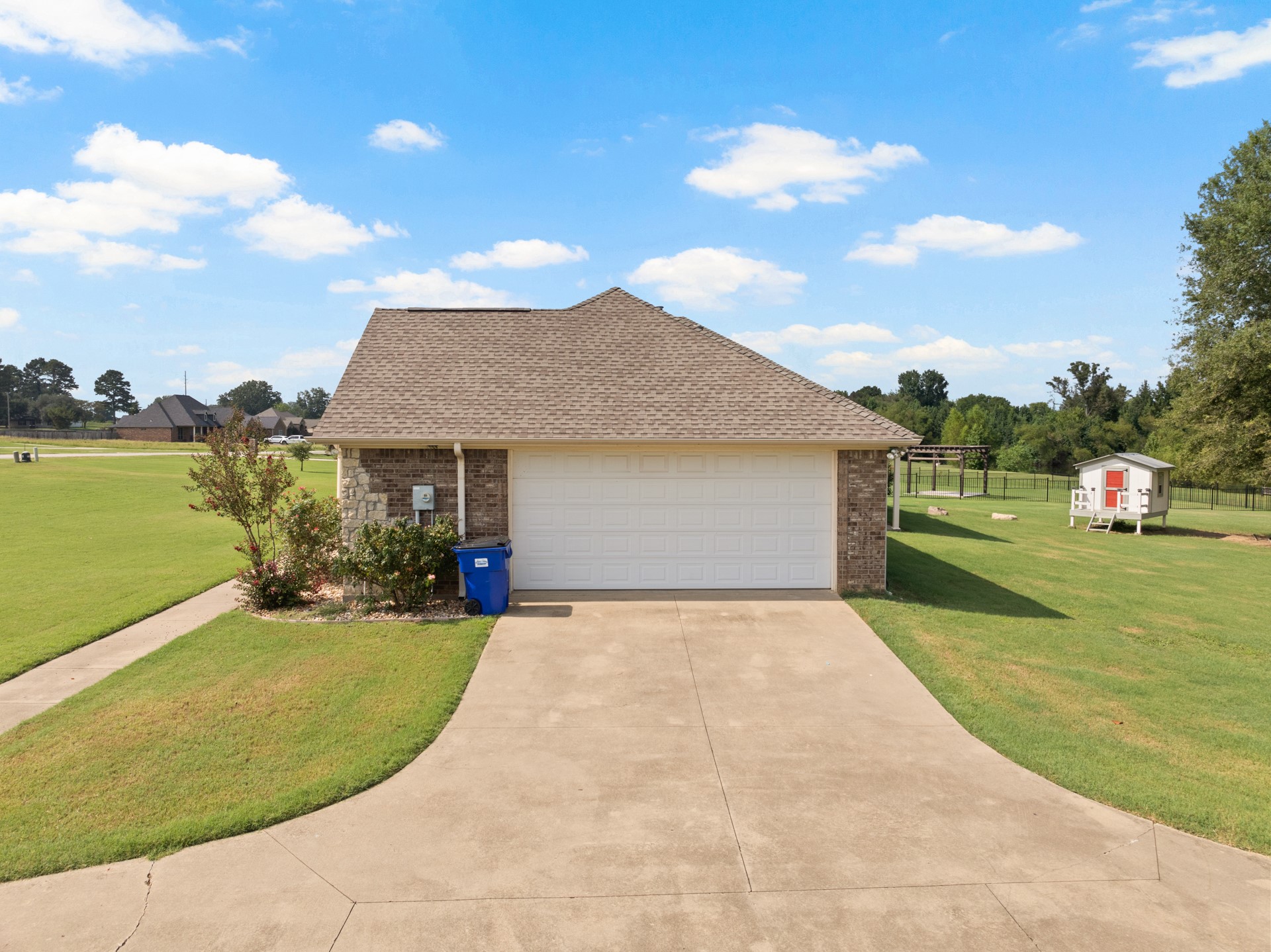 299 Private Road 54166