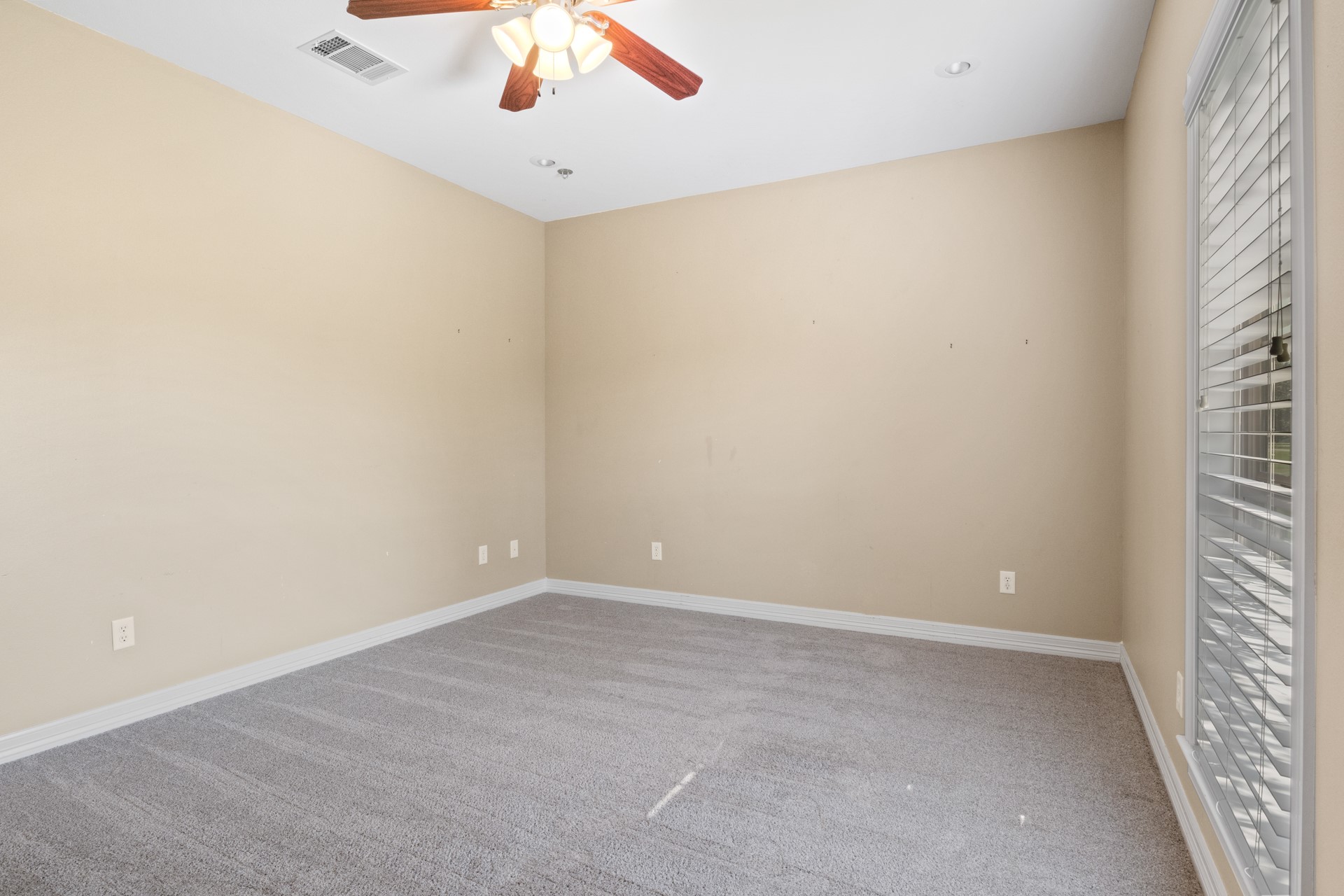 299 Private Road 54166