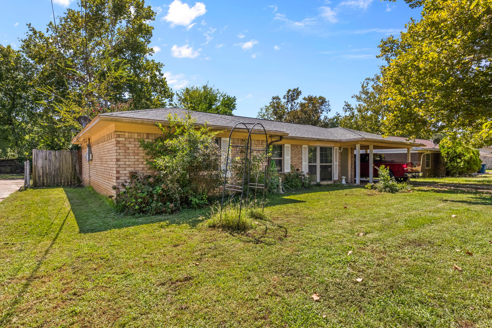 309 Henderson Street