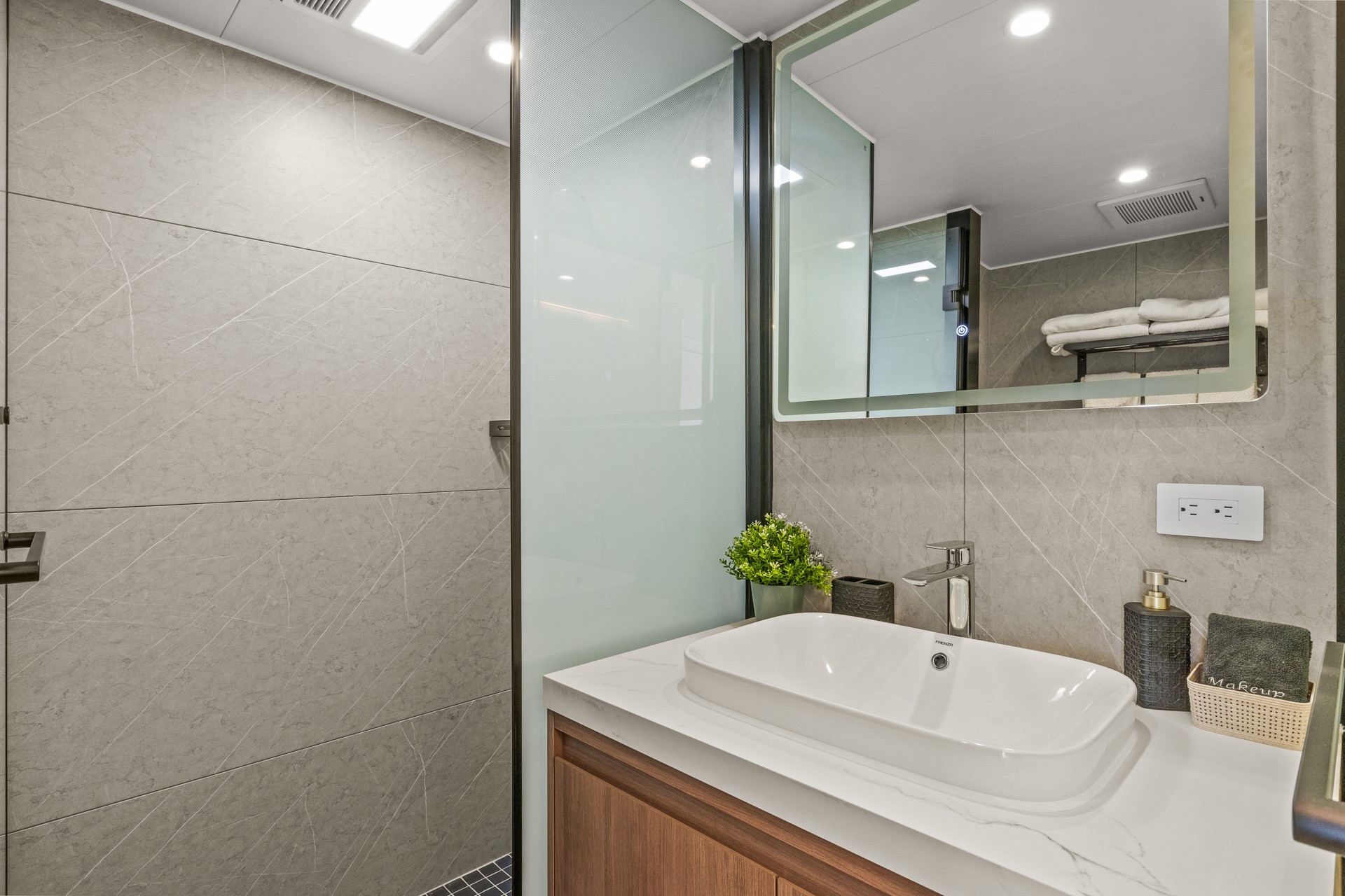 50 CR 3227 Unit 119