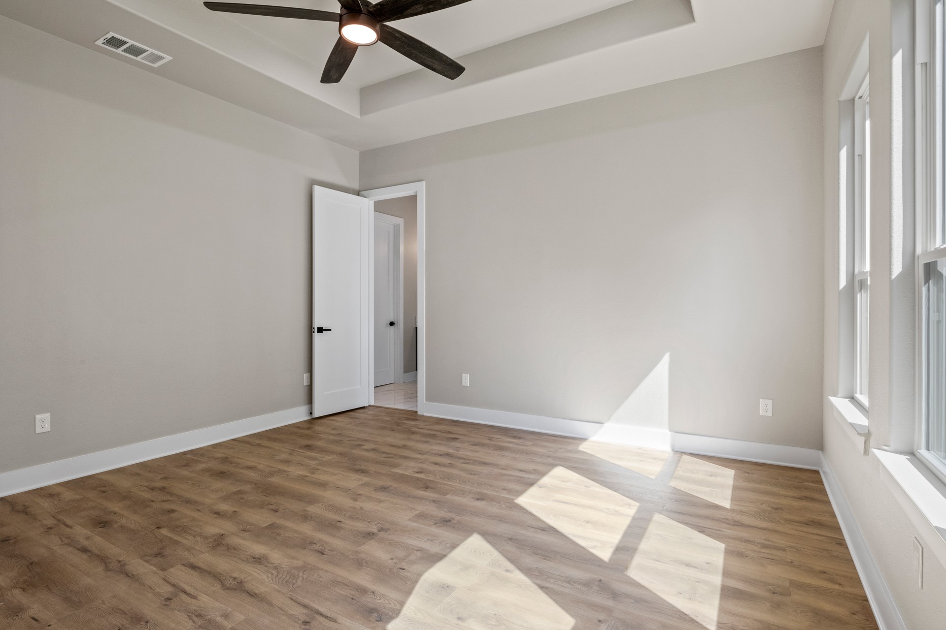 2732 Stone Hedge