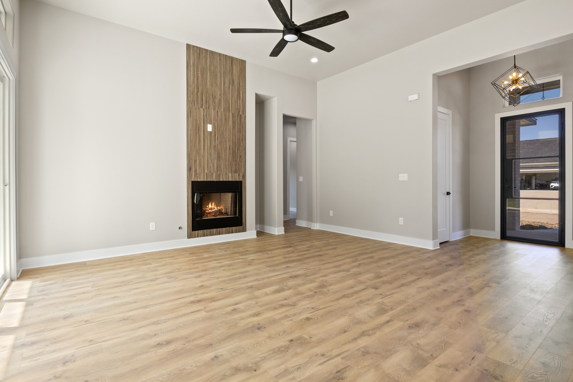 2732 Stone Hedge