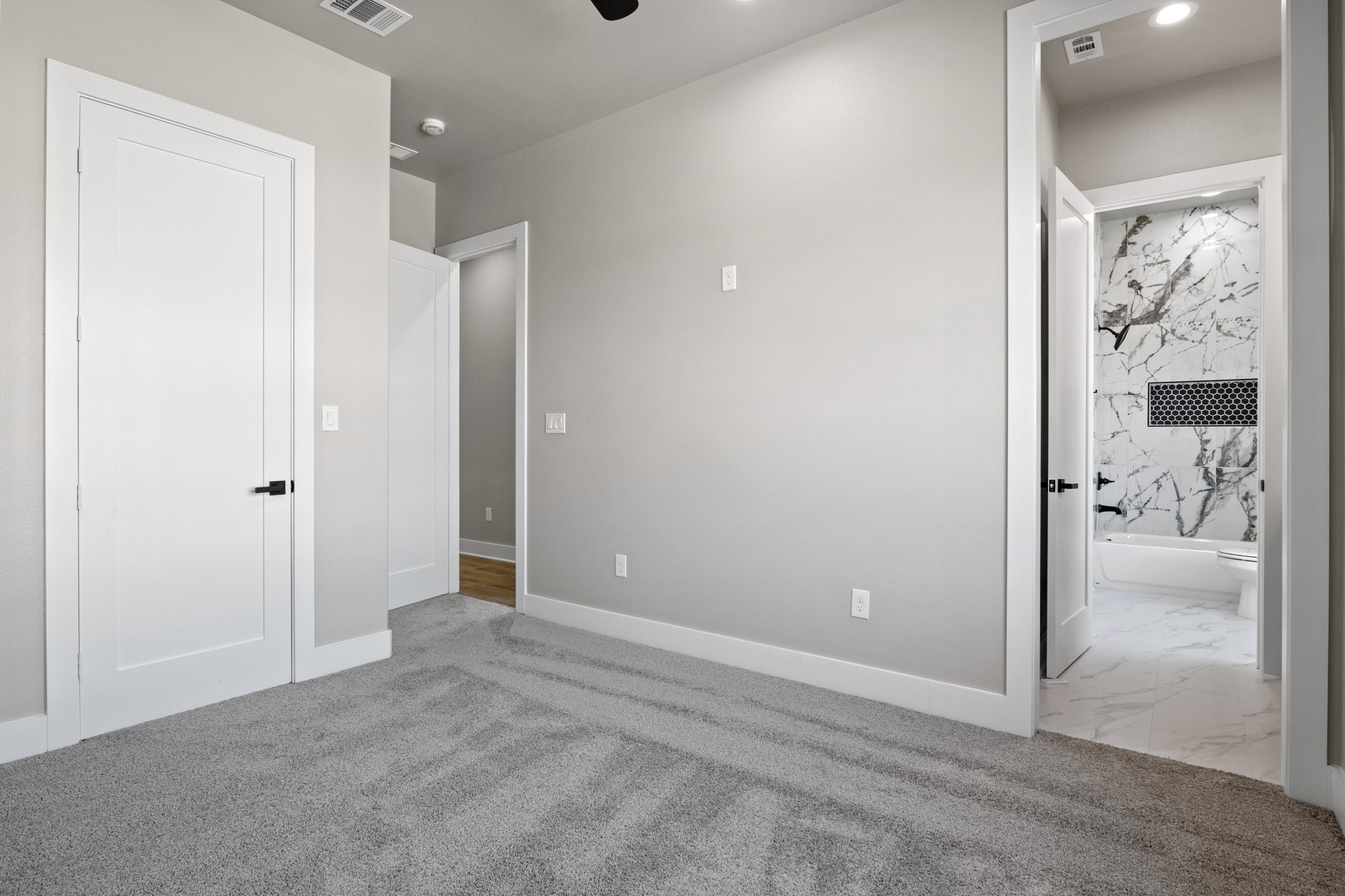 2732 Stone Hedge