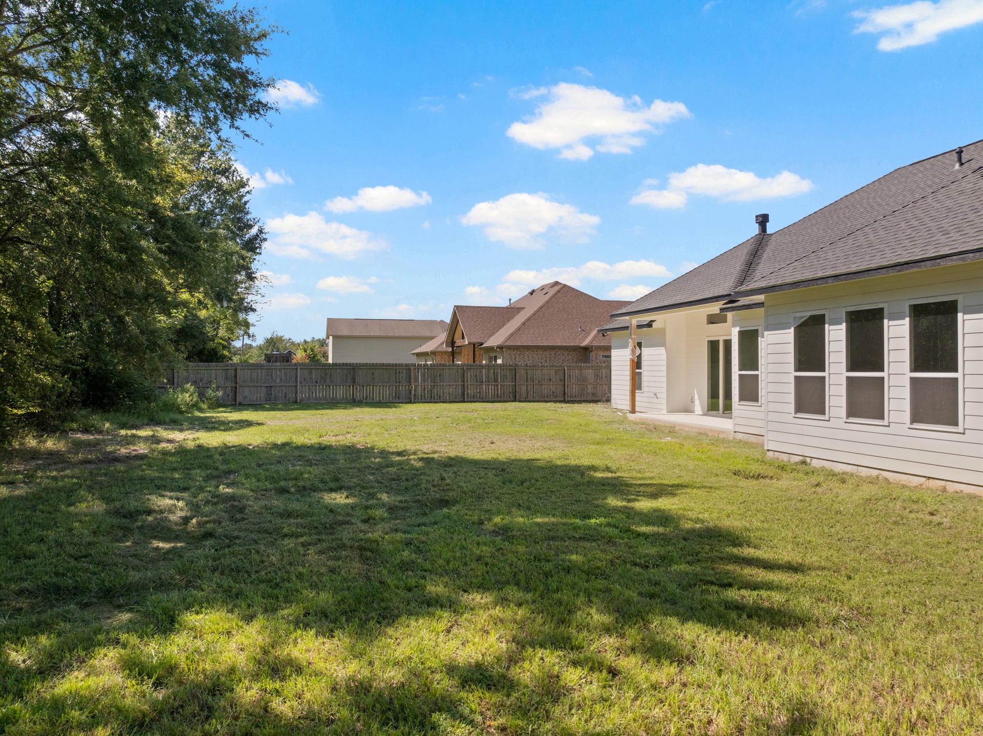 2732 Stone Hedge