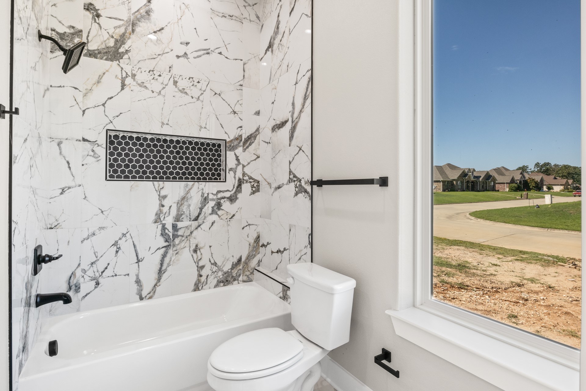 2732 Stone Hedge