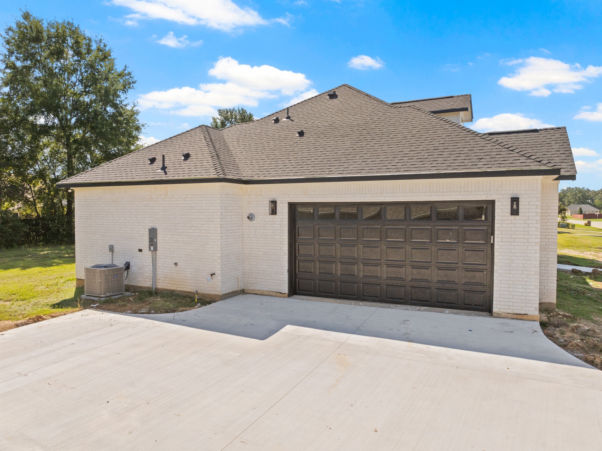 2732 Stone Hedge