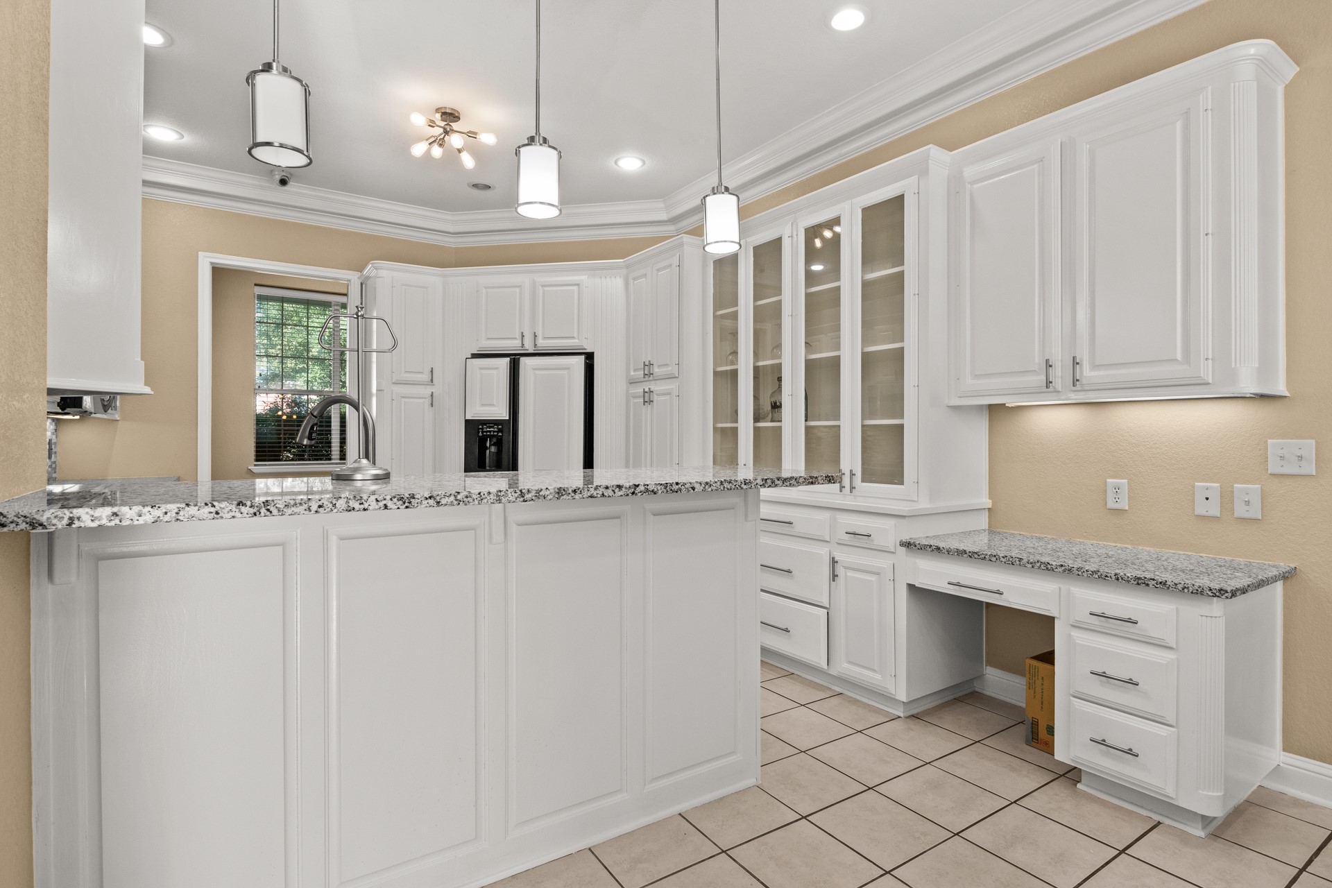 2301 S Williams Avenue