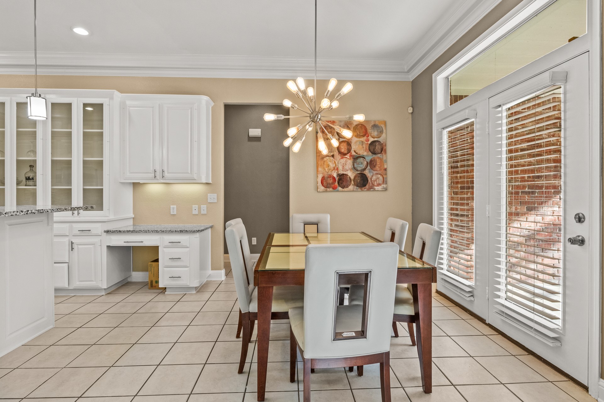 2301 S Williams Avenue