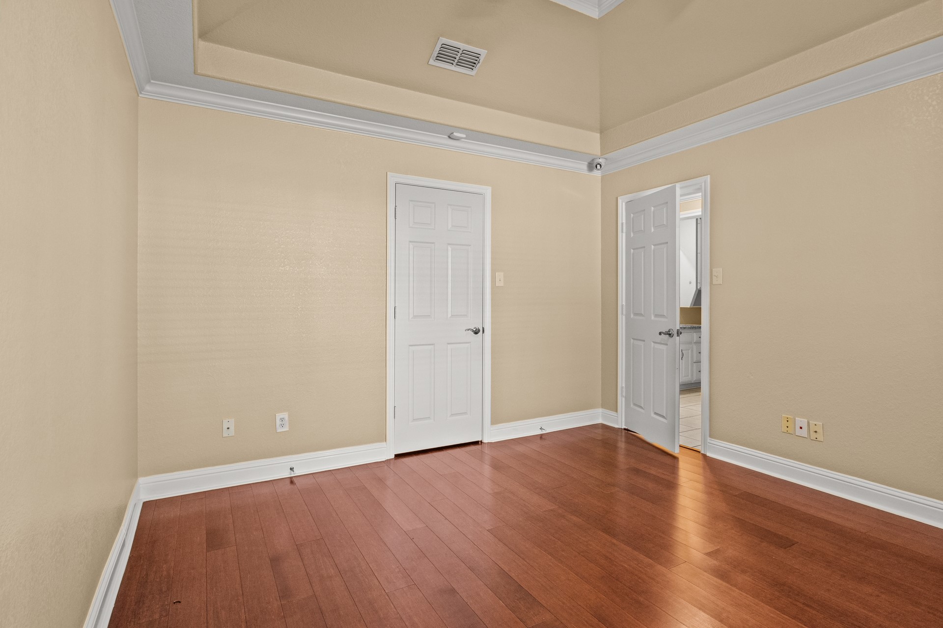 2301 S Williams Avenue