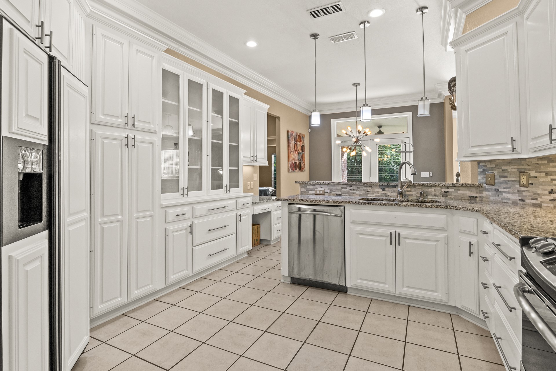 2301 S Williams Avenue