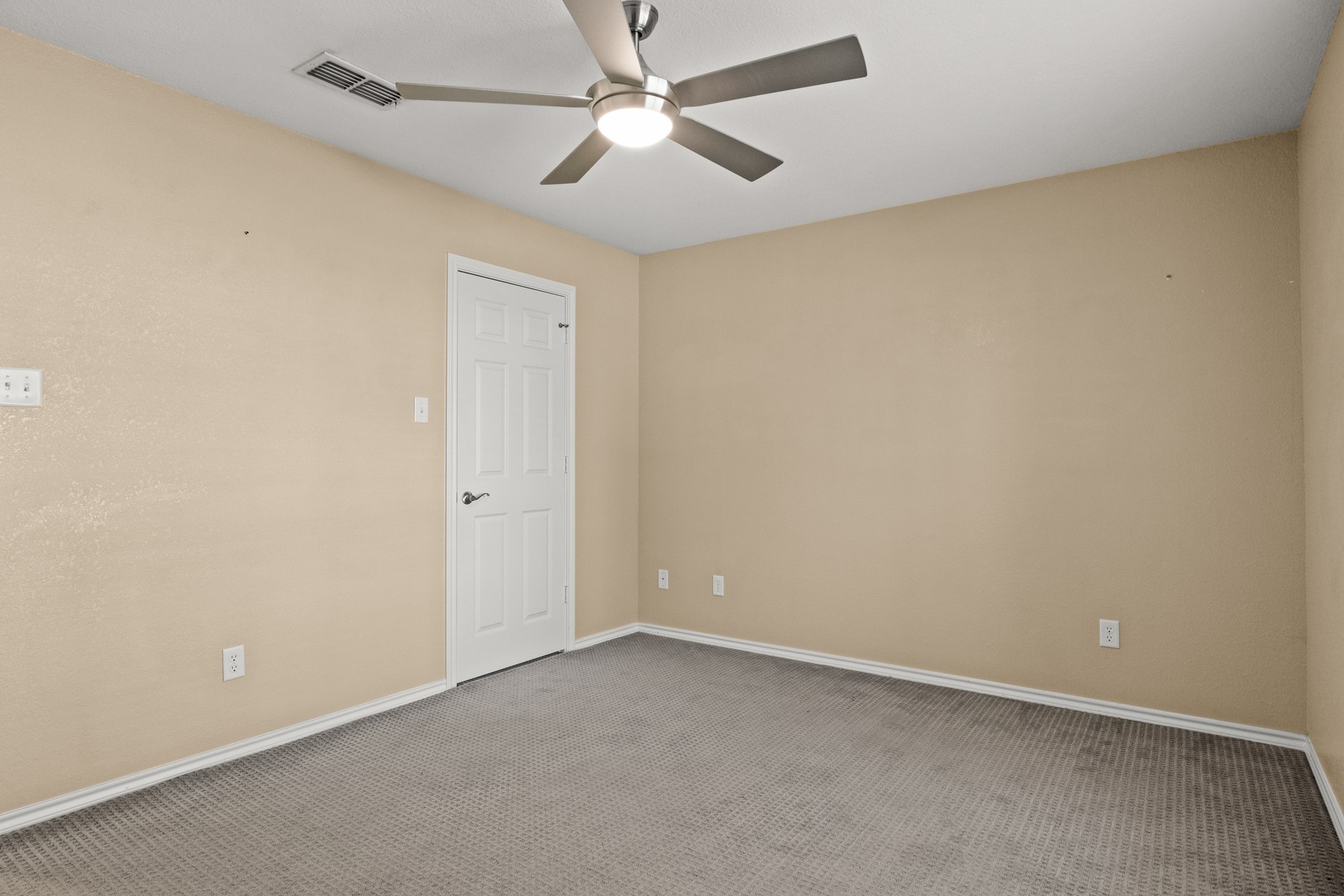 2301 S Williams Avenue