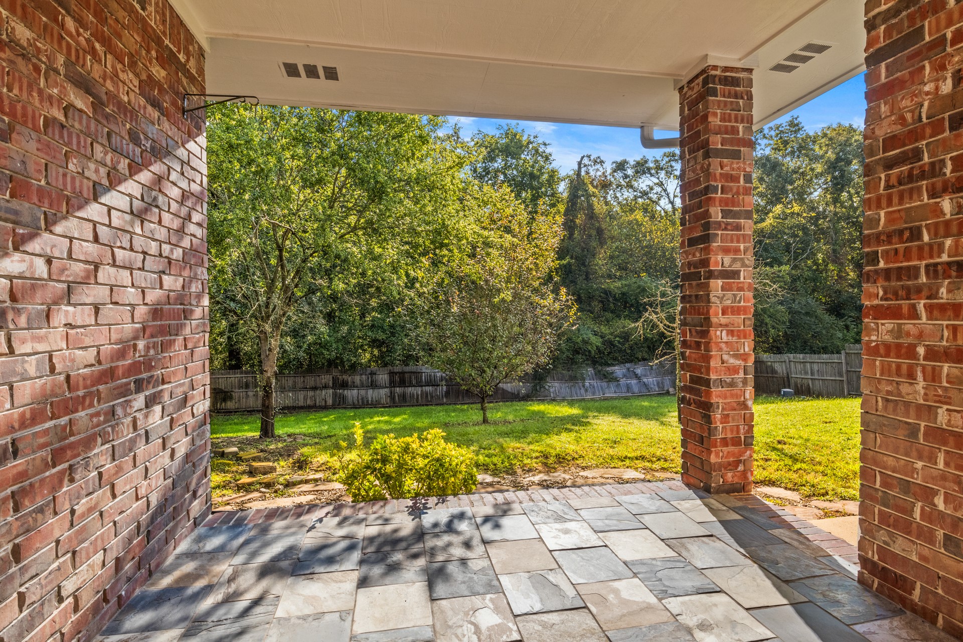 2301 S Williams Avenue