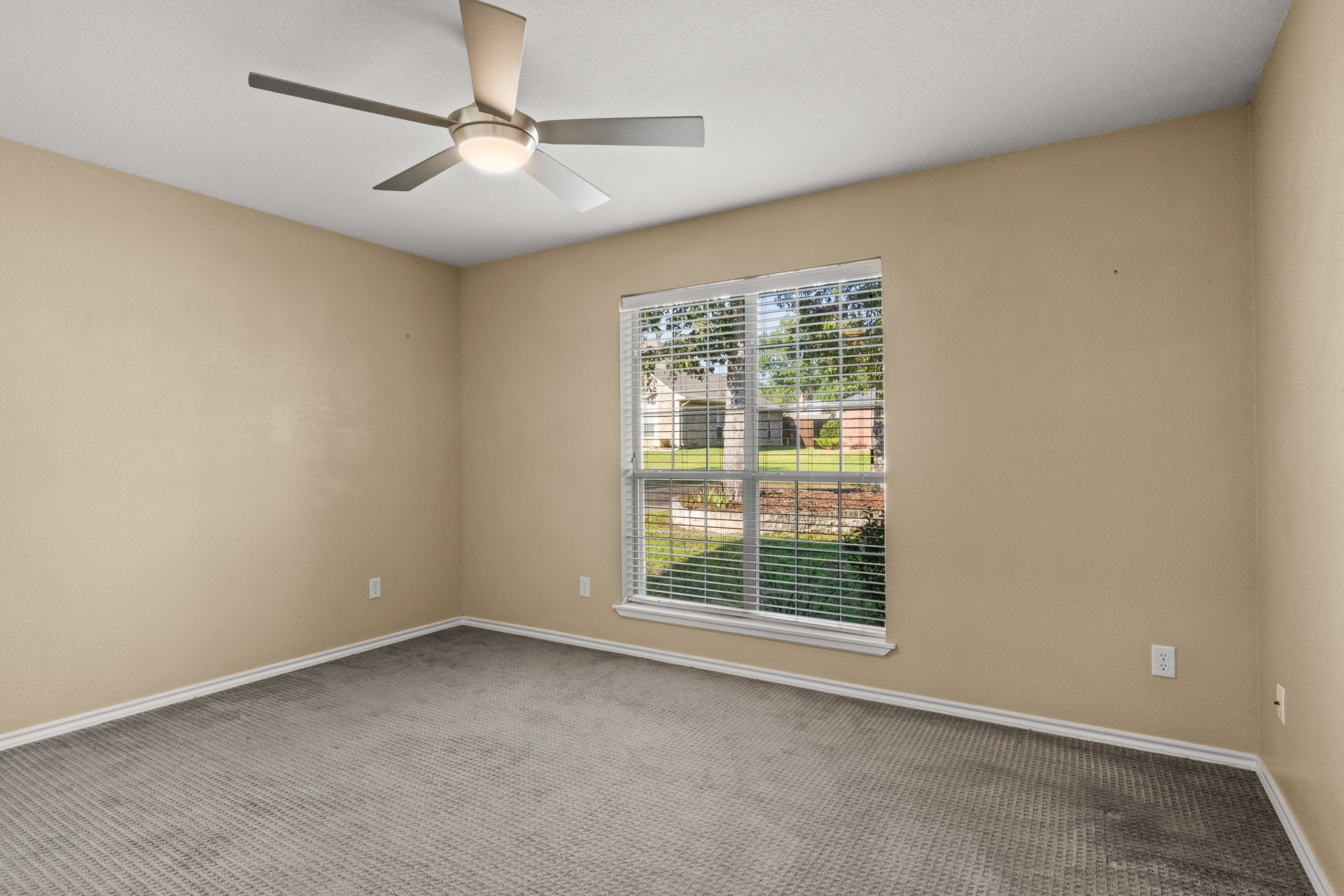 2301 S Williams Avenue