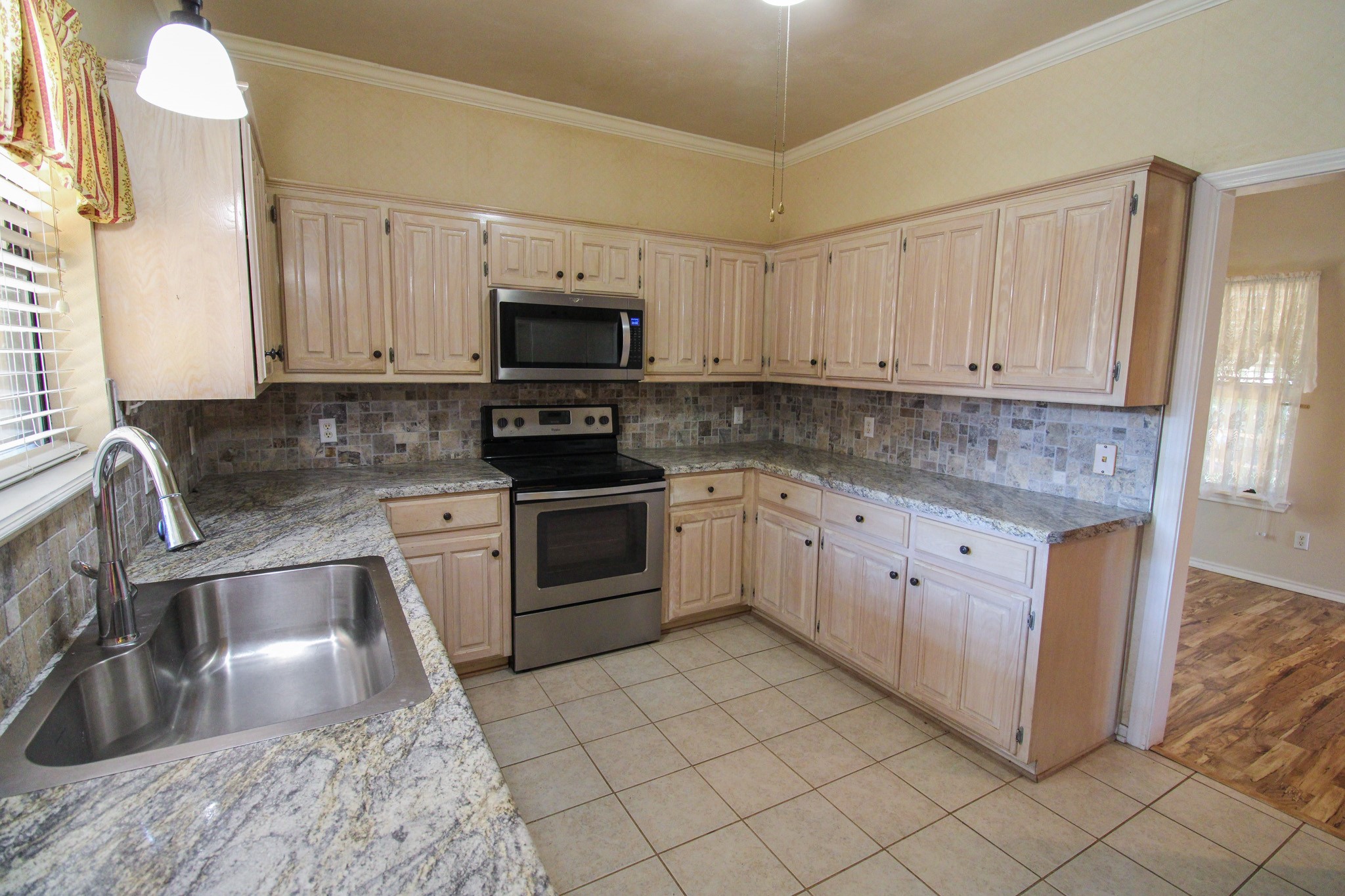 607 Mustang Drive