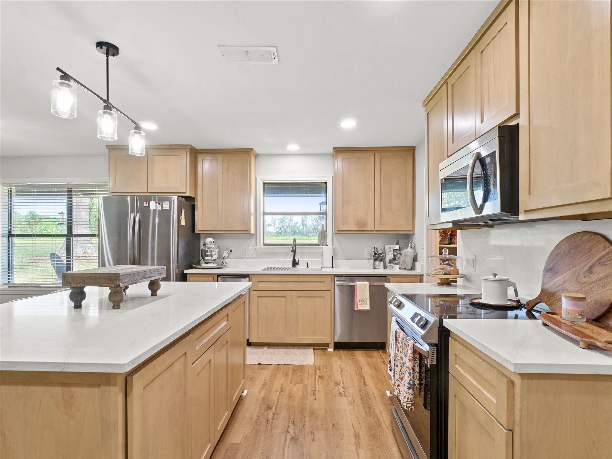 13025 FARM TO MARKET 130