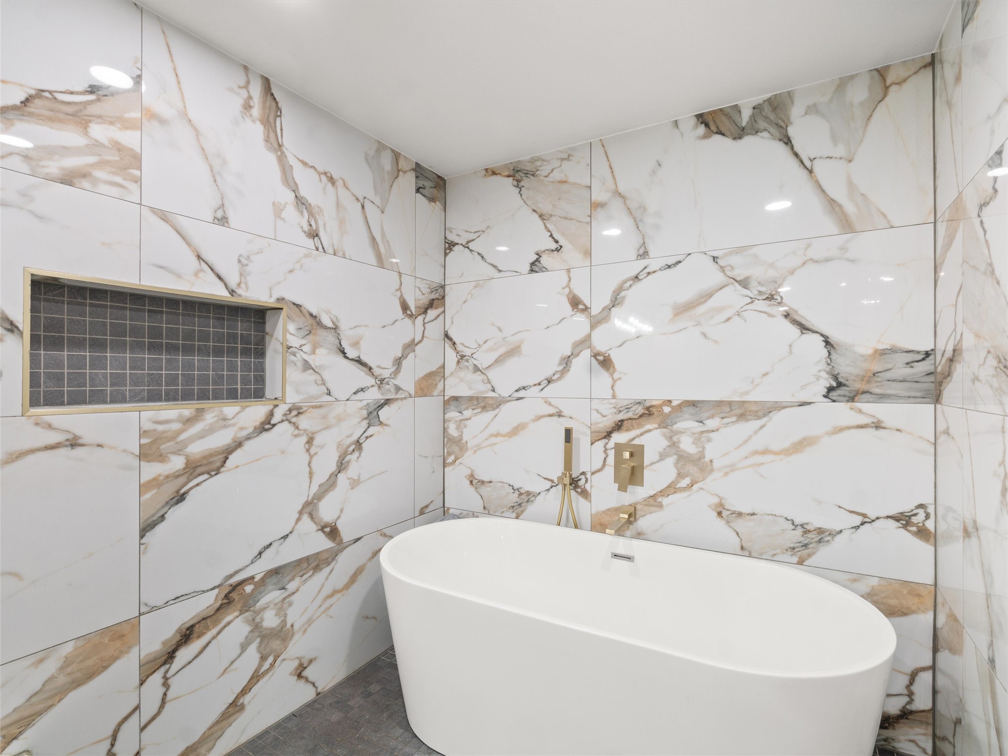 13025 FARM TO MARKET 130