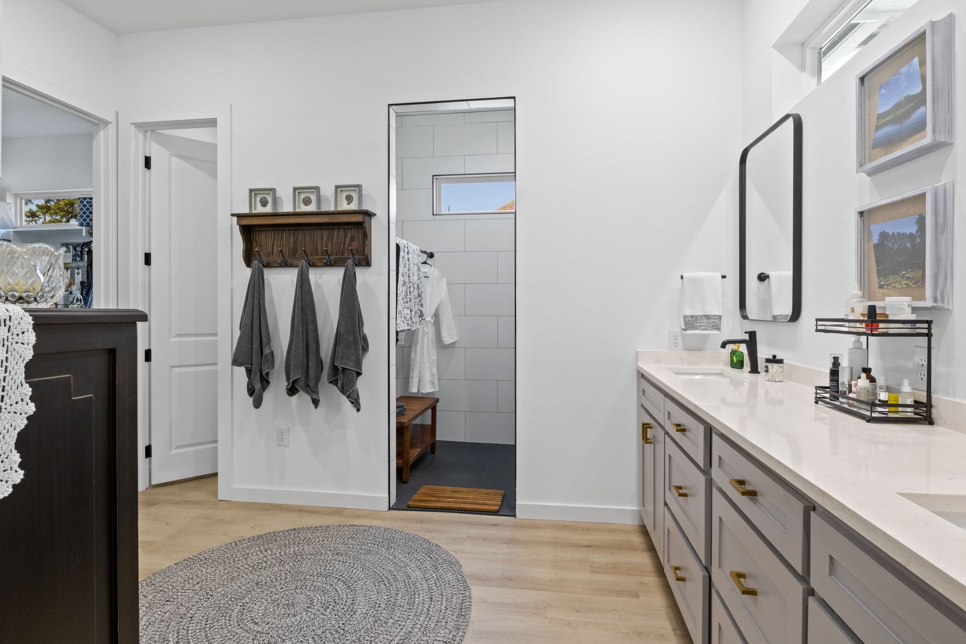 453 Private Road 2712