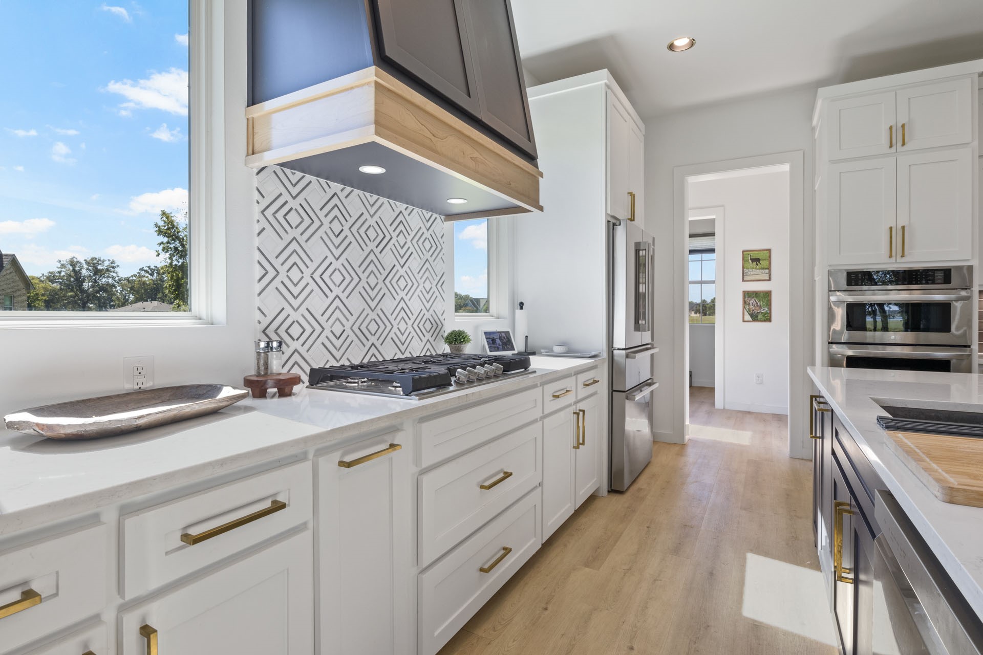 453 Private Road 2712