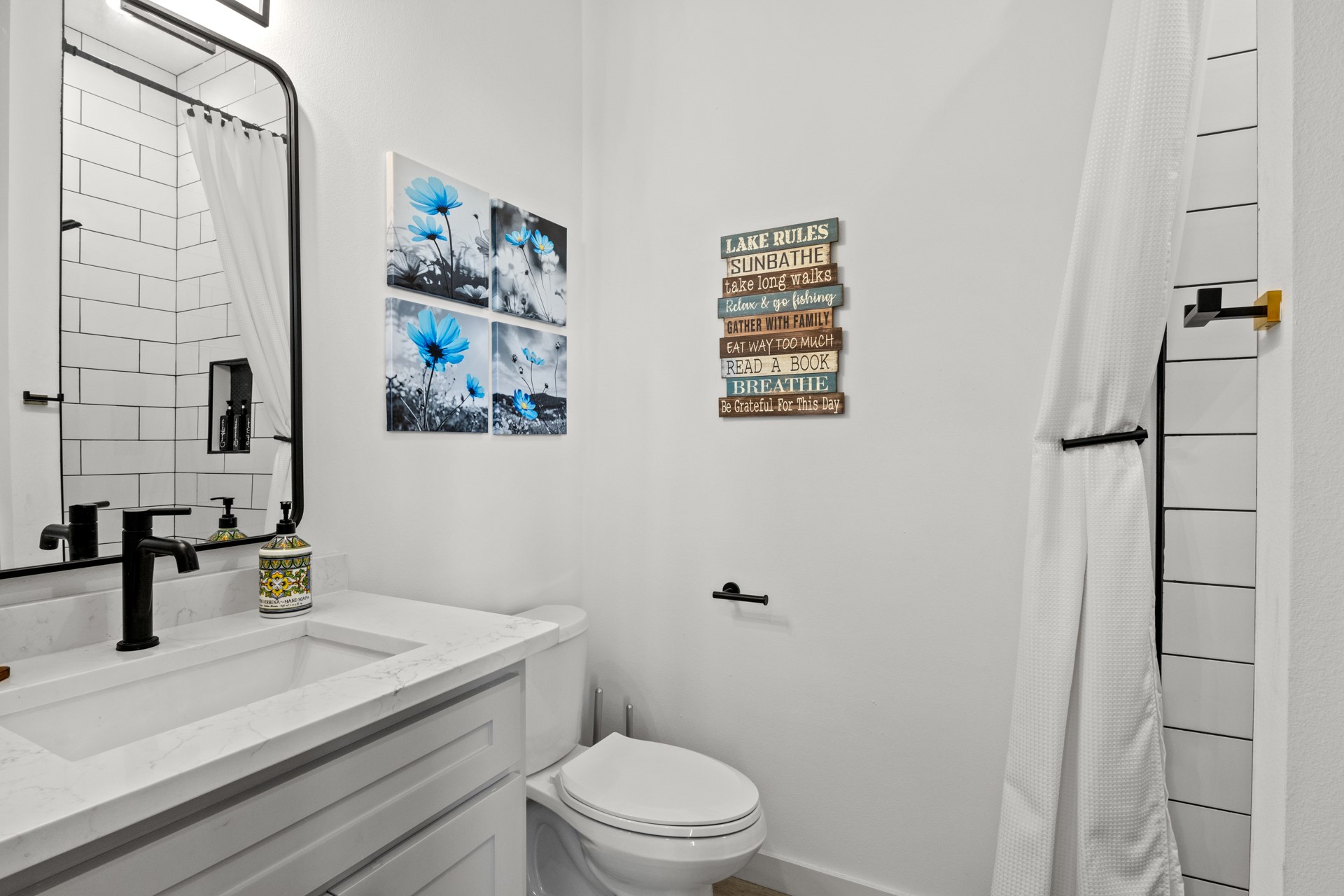 453 Private Road 2712