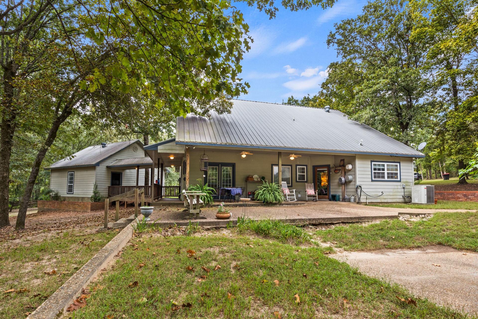 100 Private Road 4303