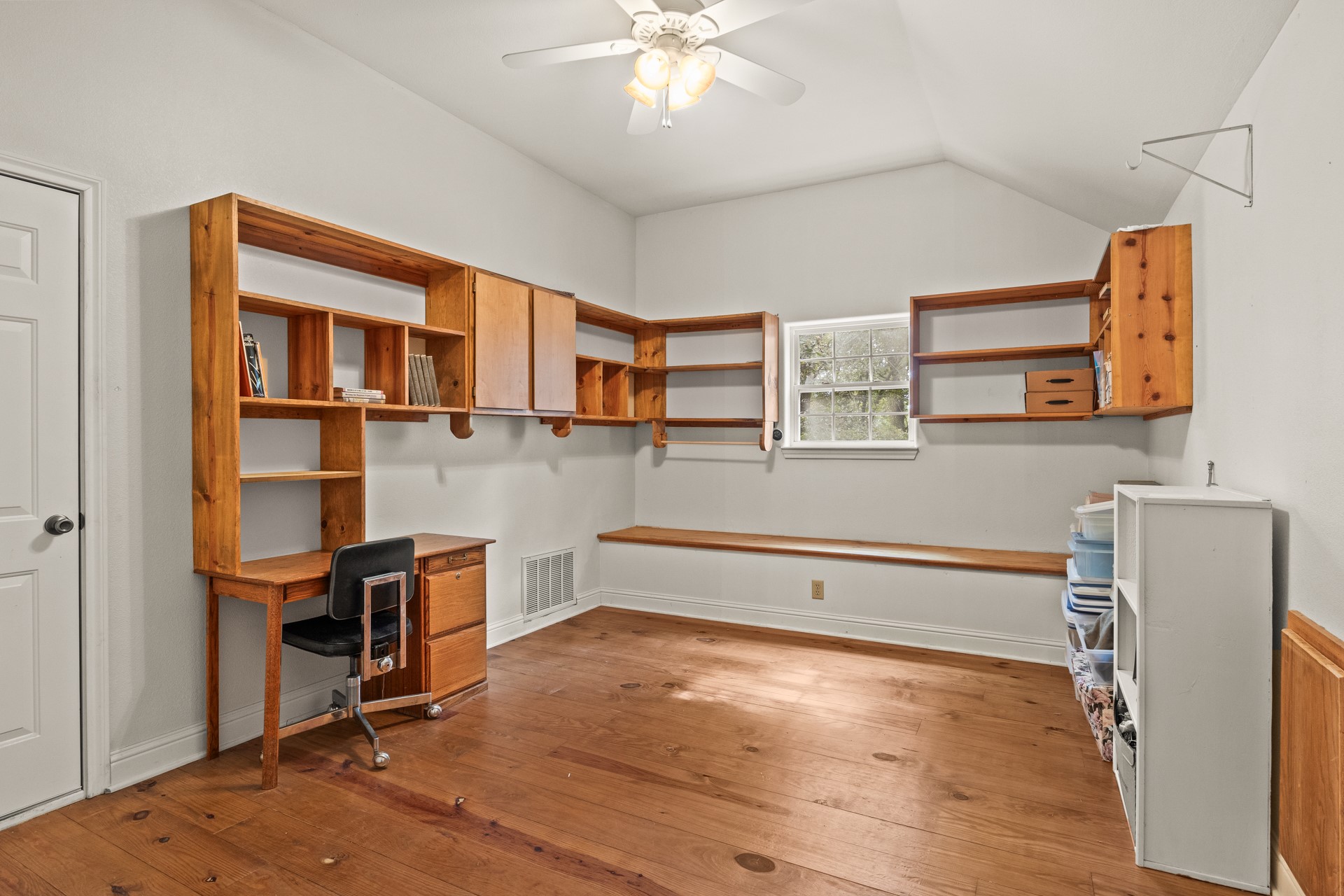 100 Private Road 4303