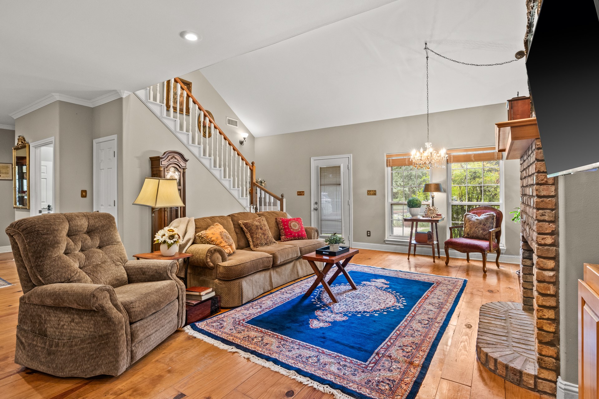 100 Private Road 4303