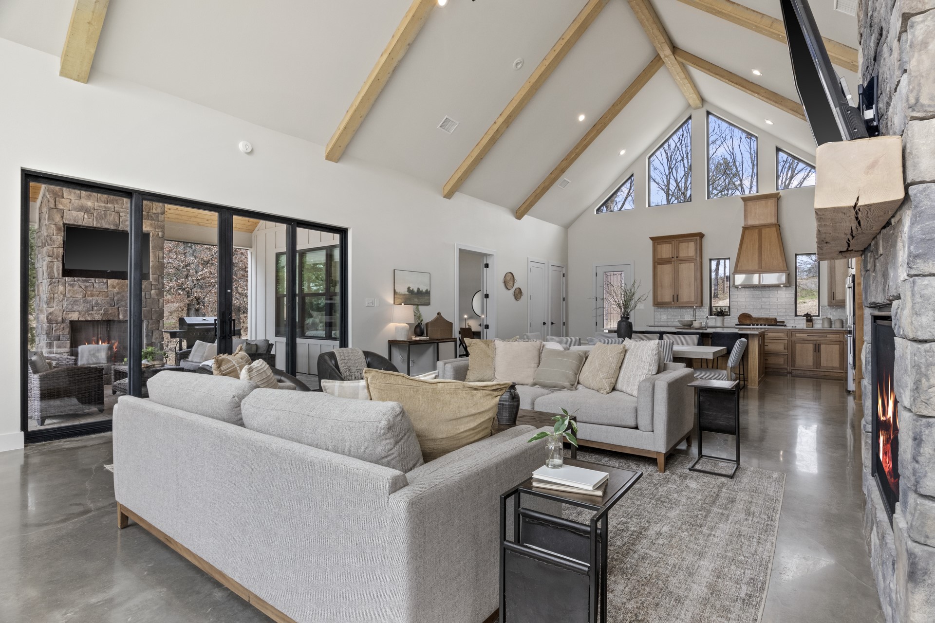 208 County Road 2129