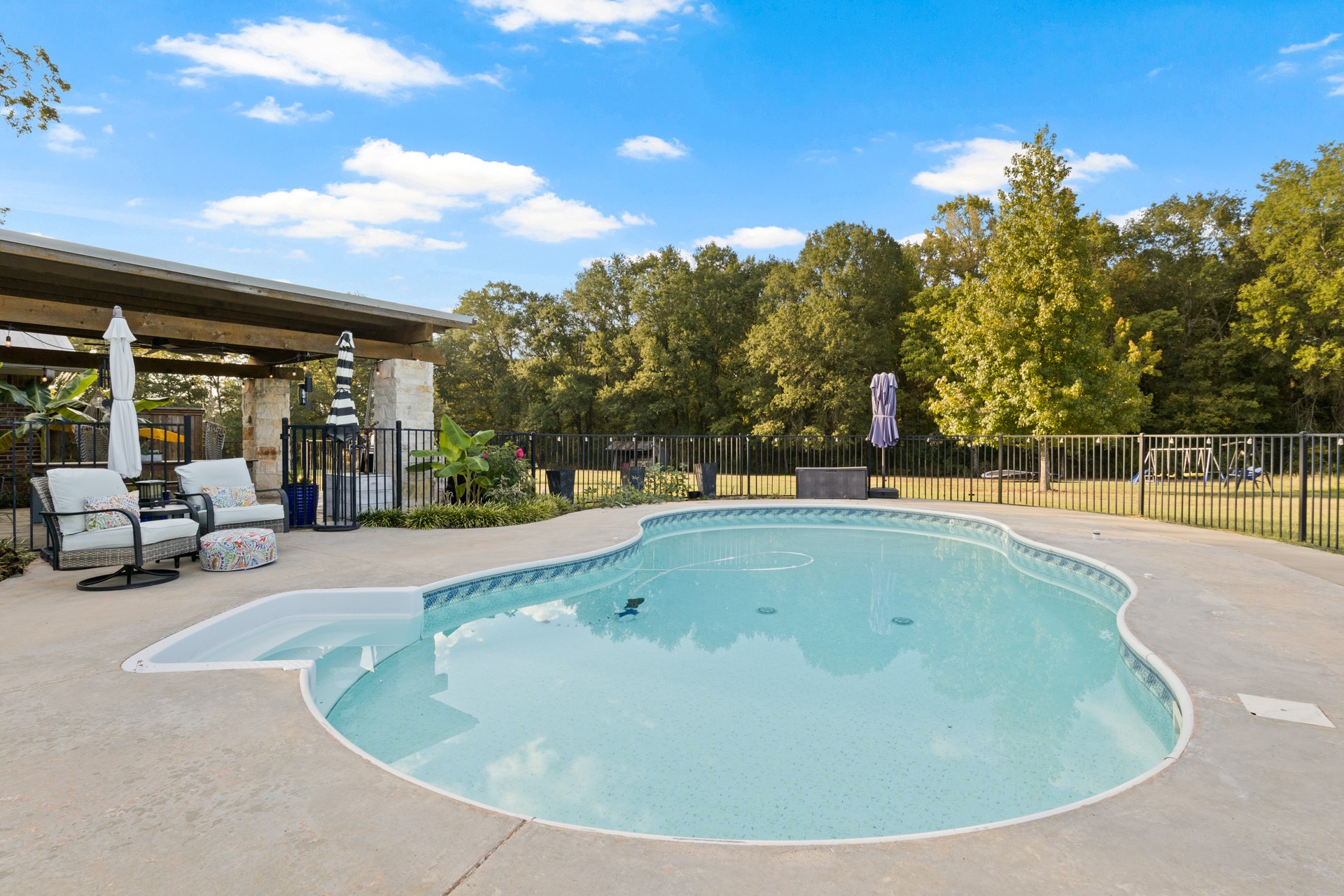 1663 County Road 1405
