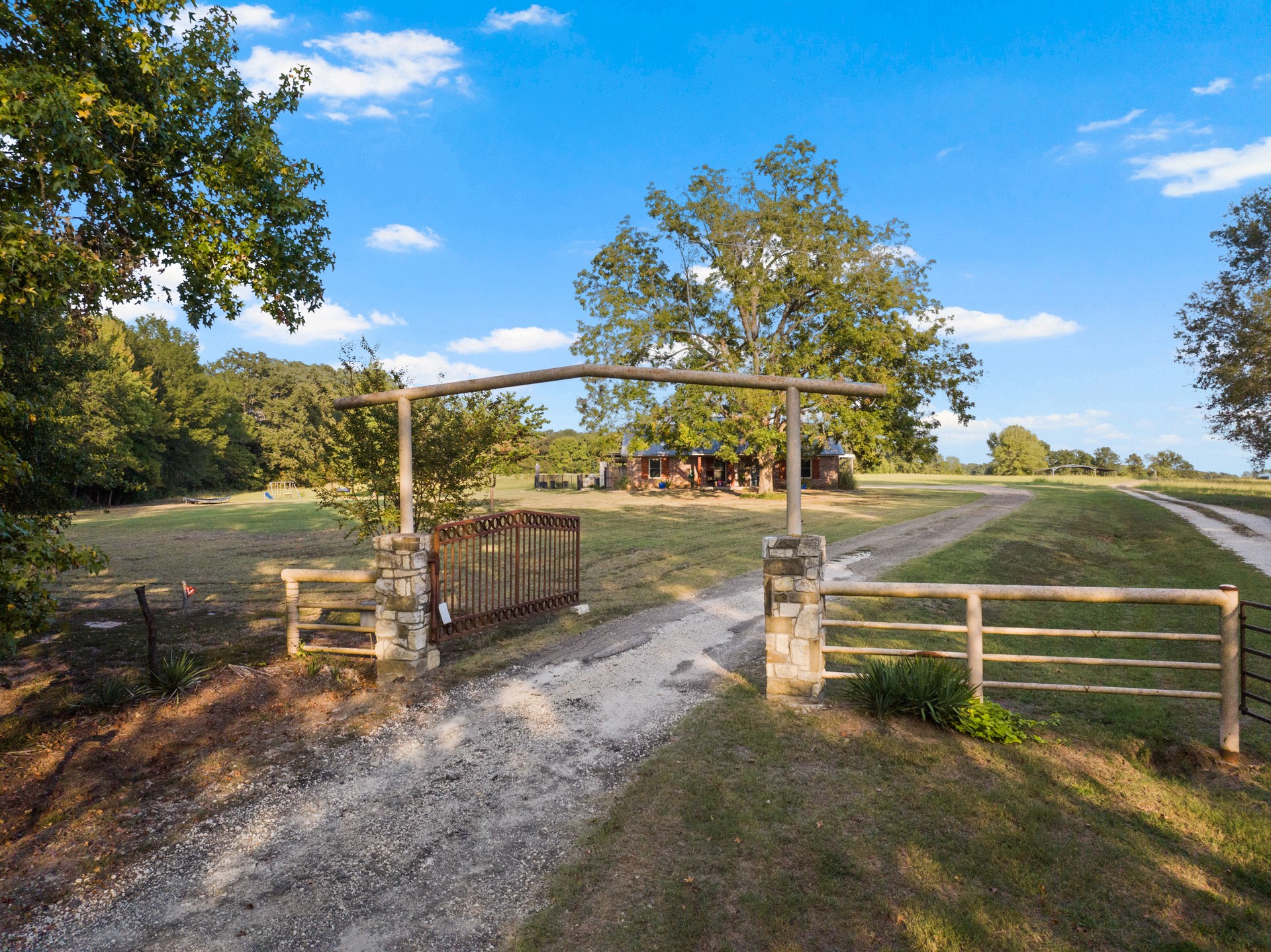 1663 County Road 1405