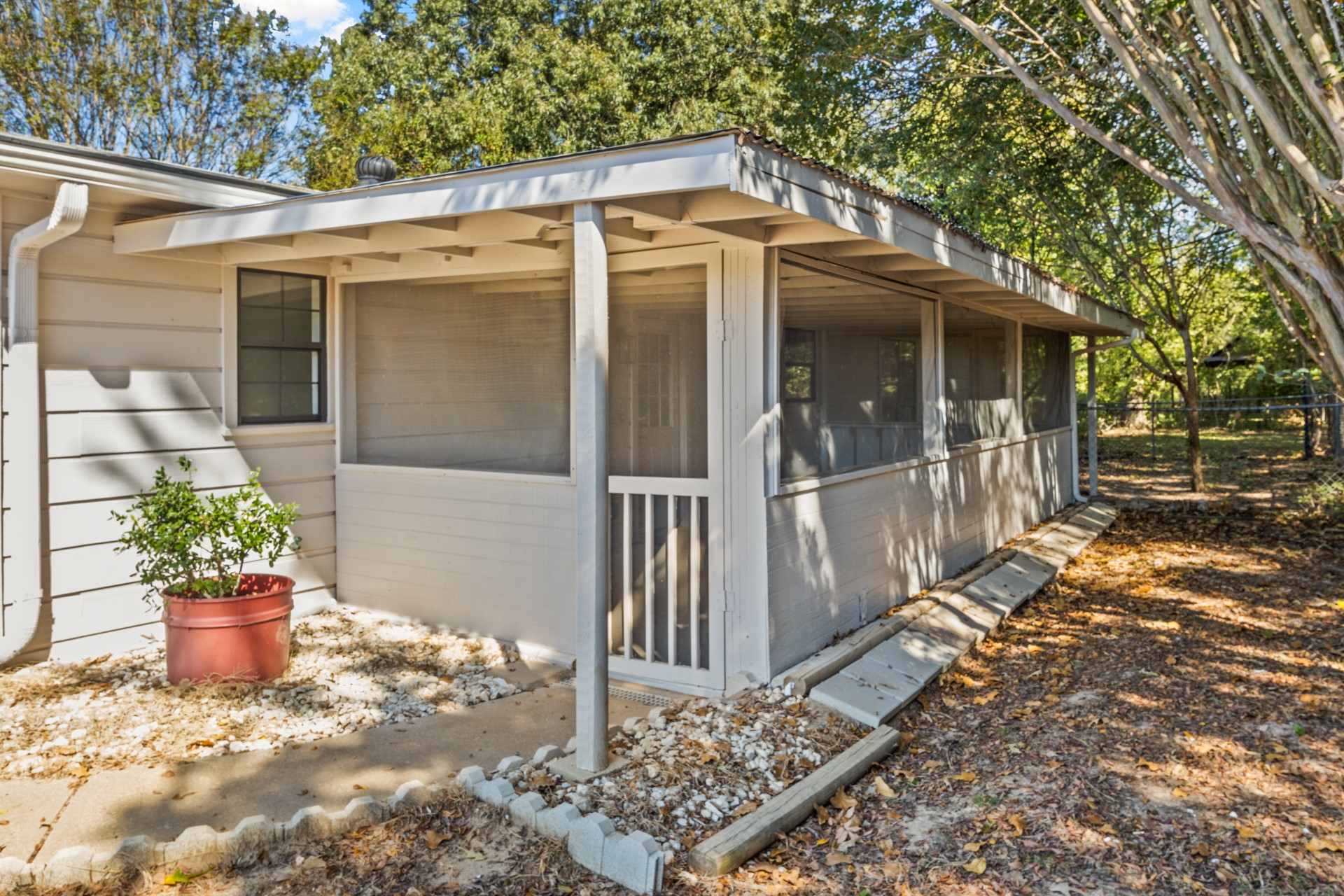 1570 County Road 3260