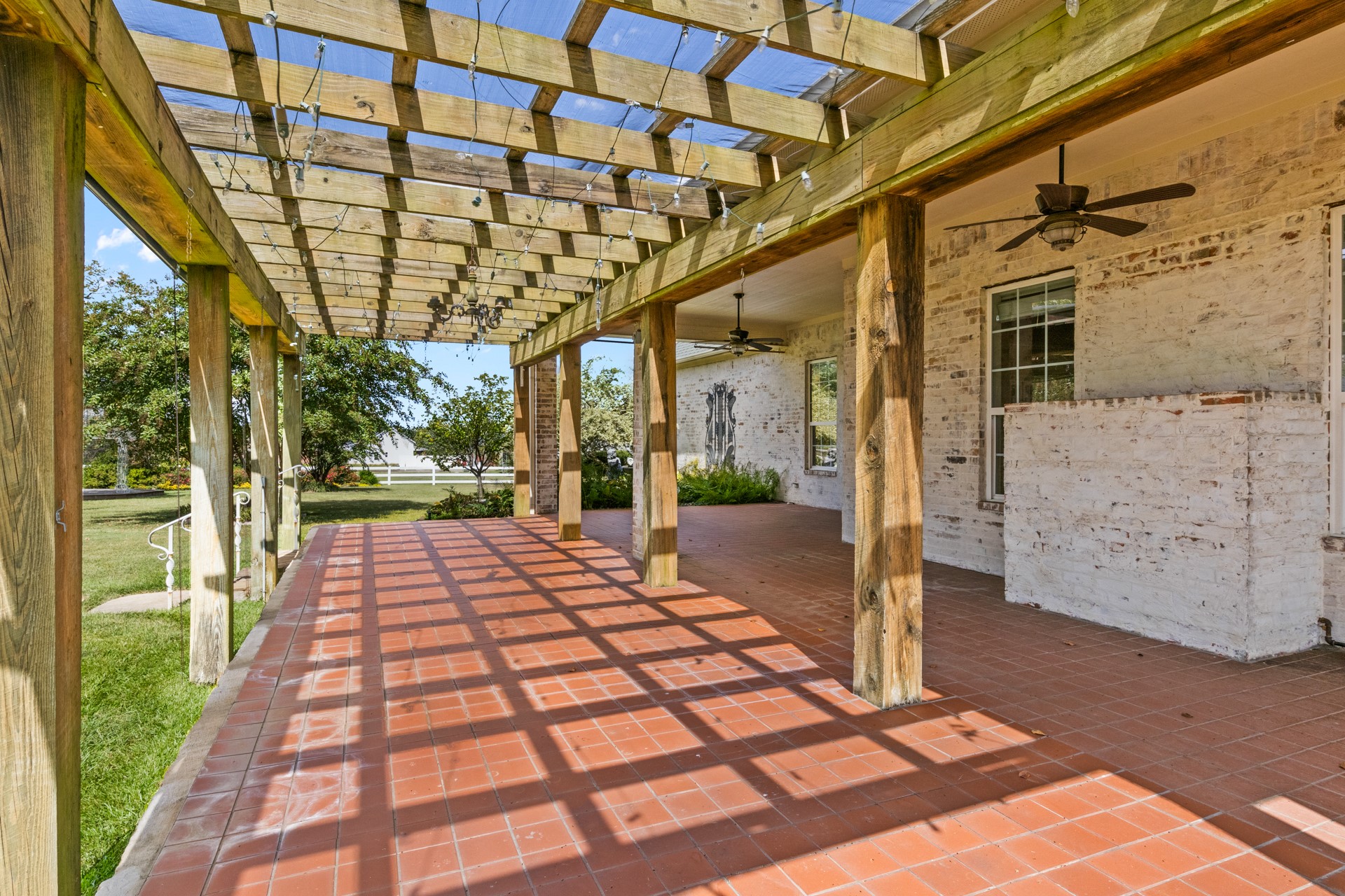 15 W Elmwood Drive
