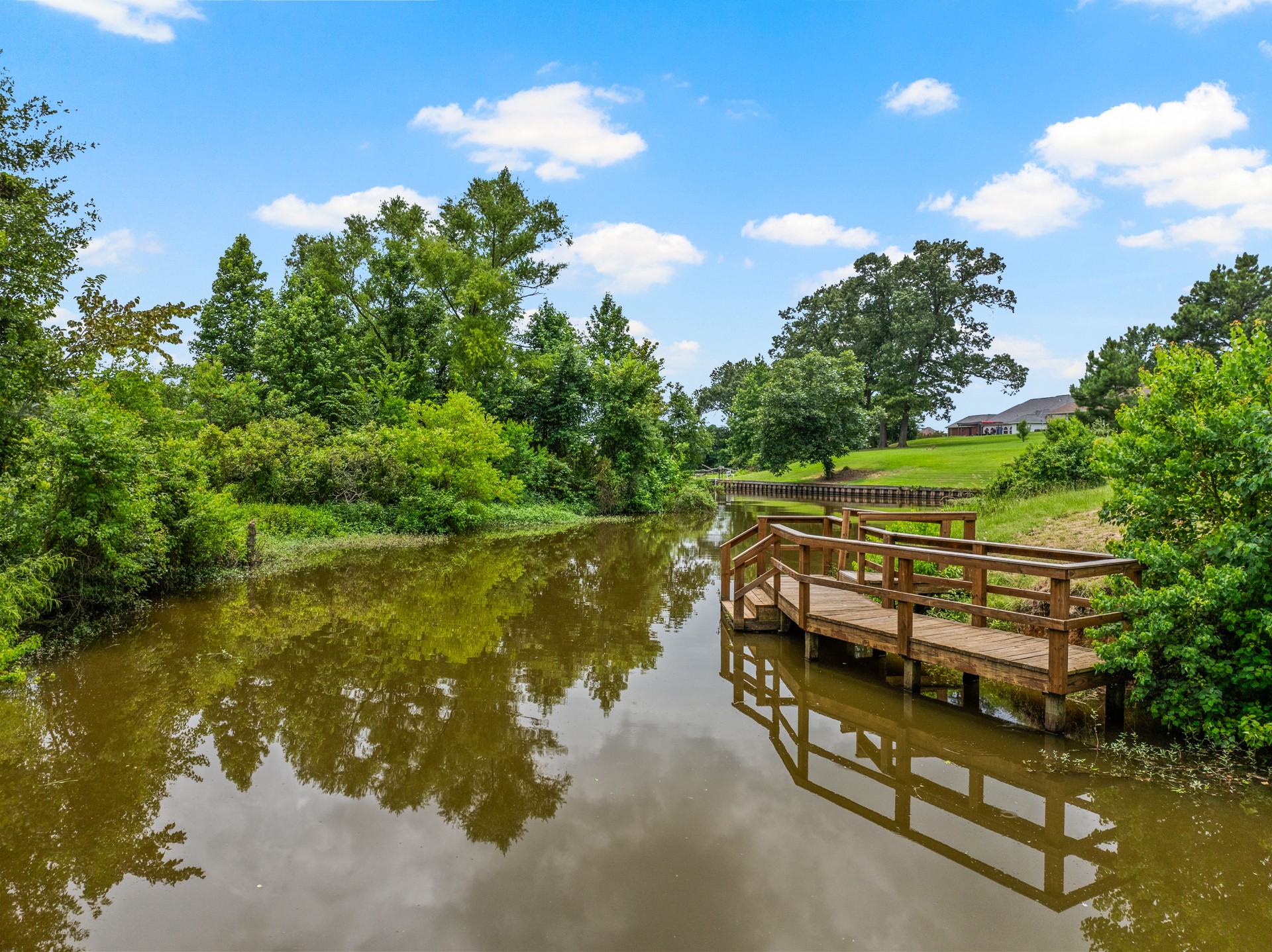 100 County Road 1132