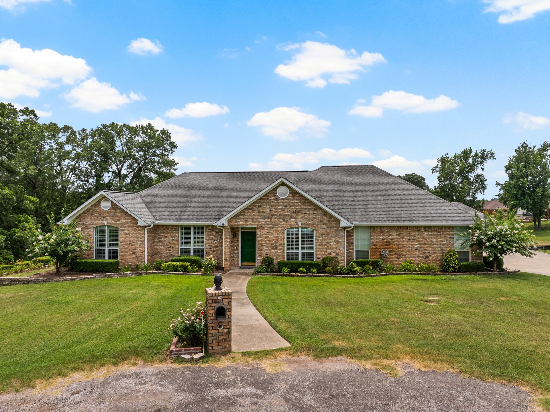 100 County Road 1132