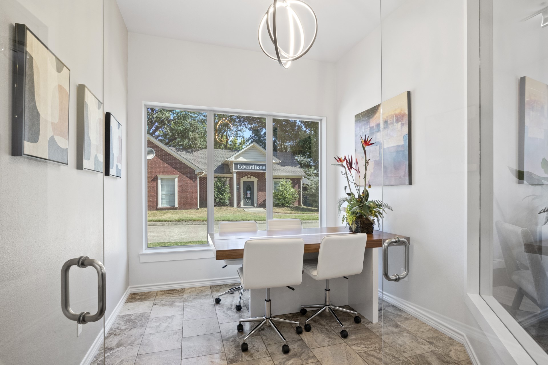 802 N Jefferson