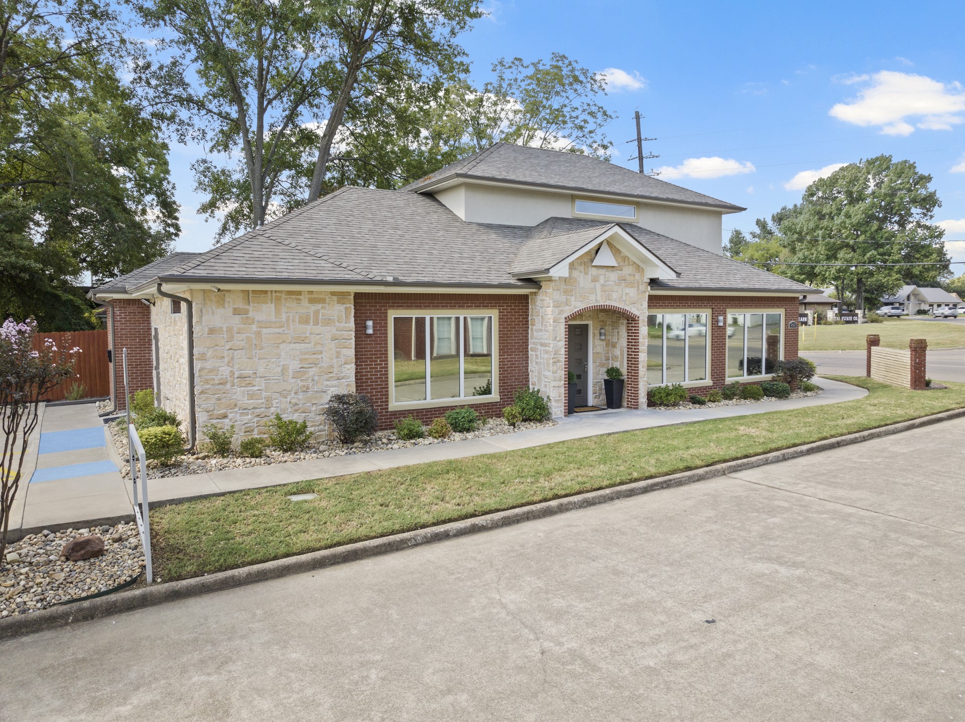 802 N Jefferson