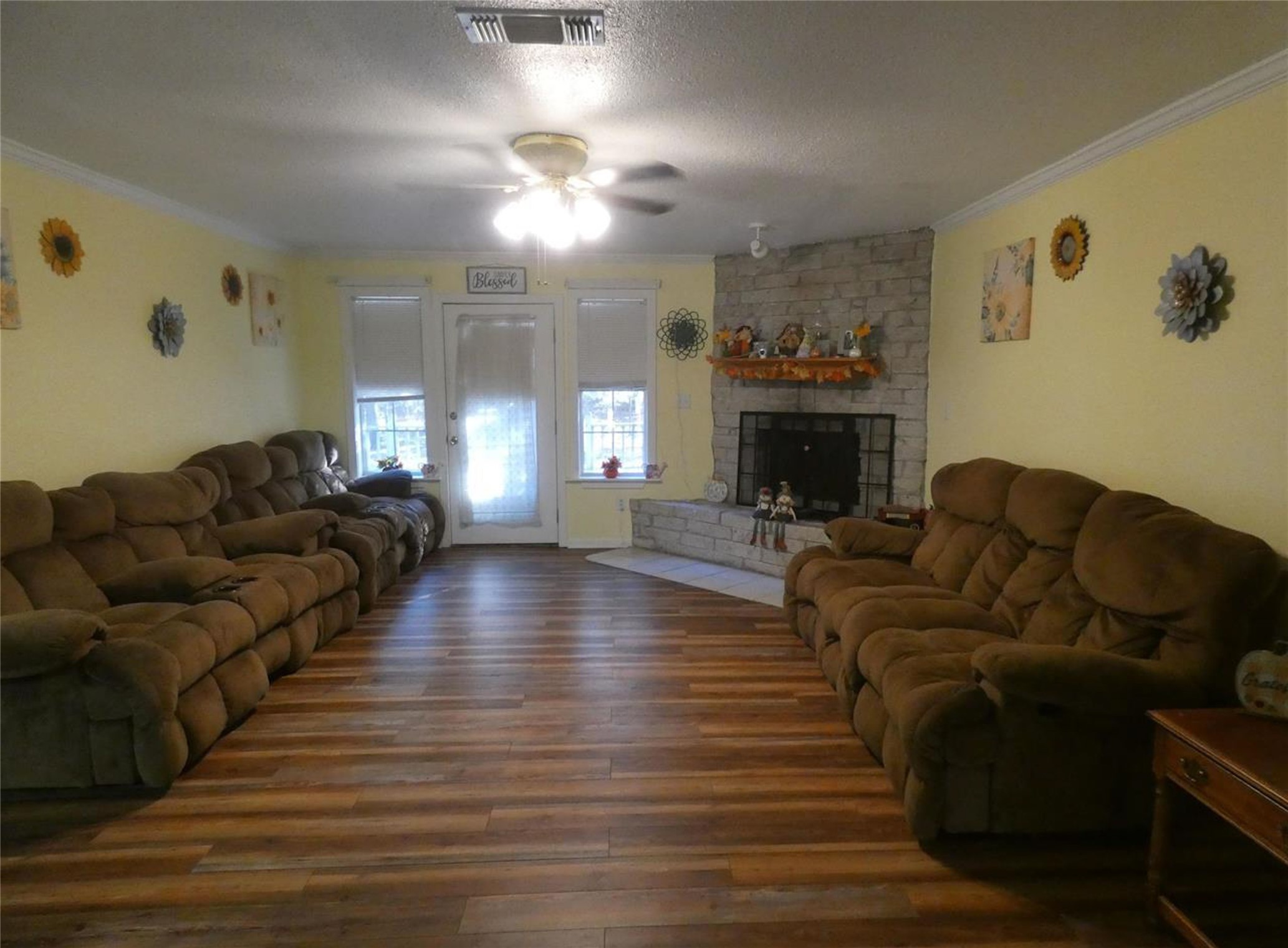 1637 County Road 1362