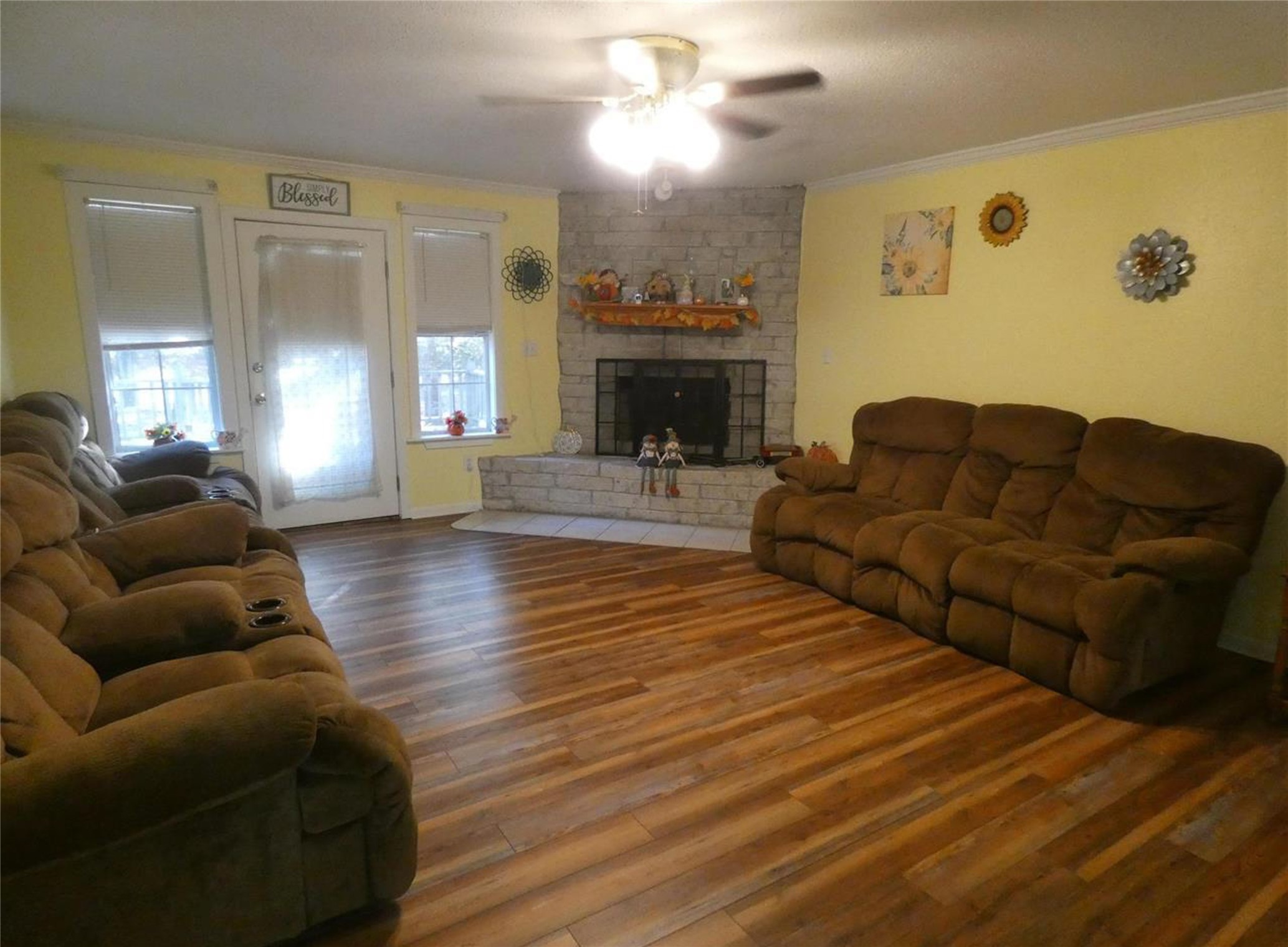 1637 County Road 1362