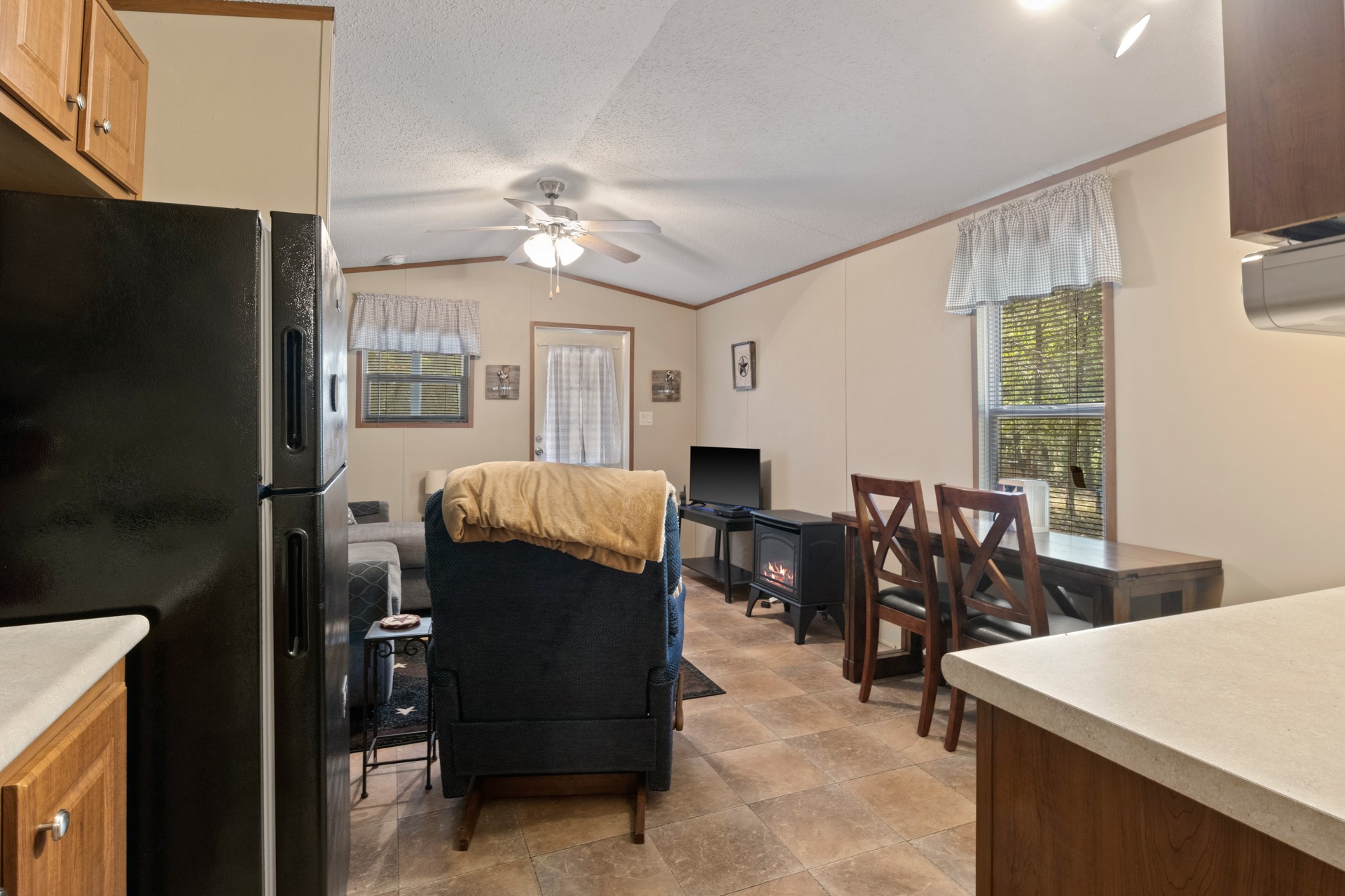 1114 County Road 3430