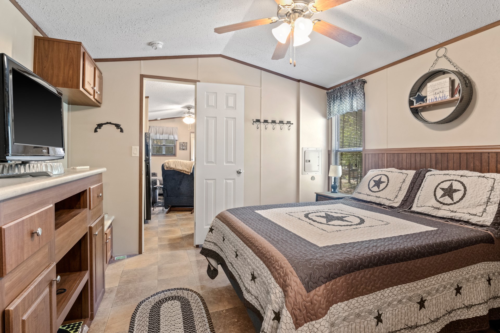 1114 County Road 3430