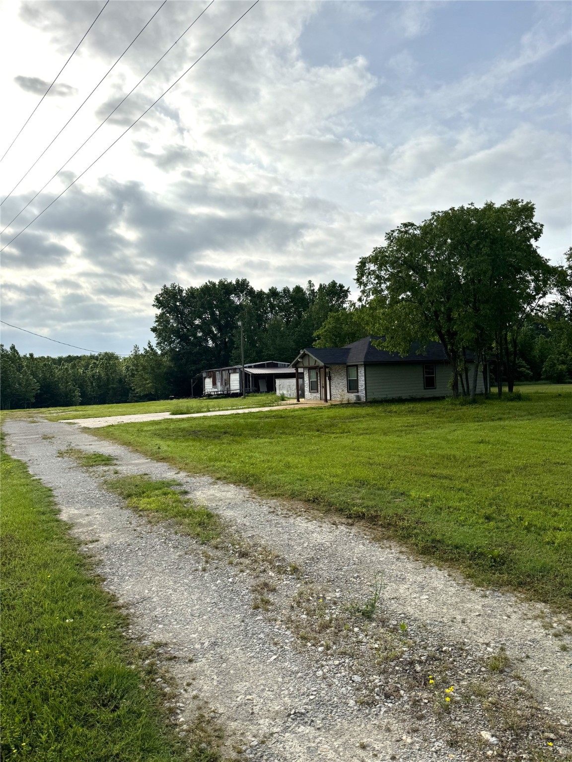 338 N County Road 3010