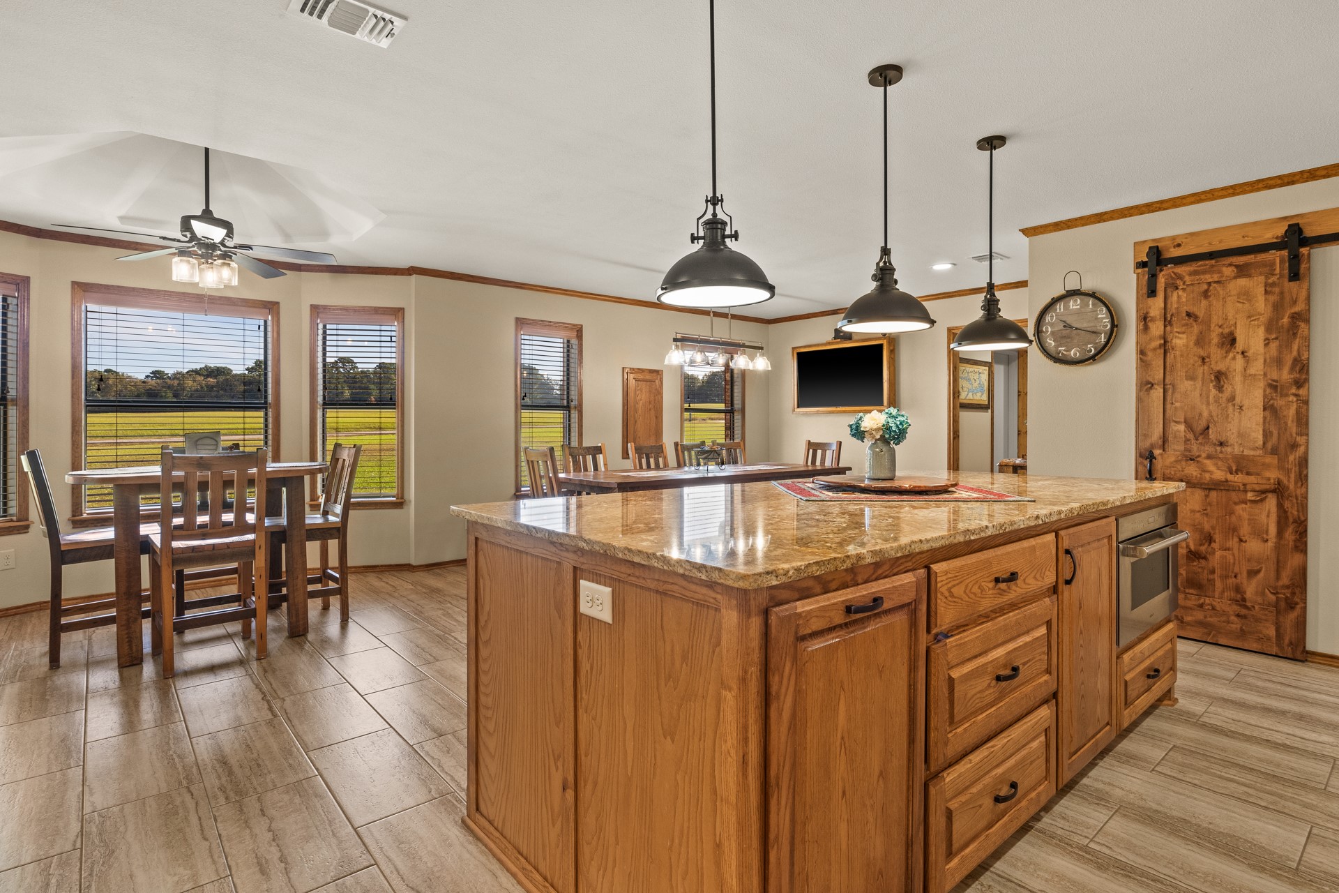 78 County Road 2137