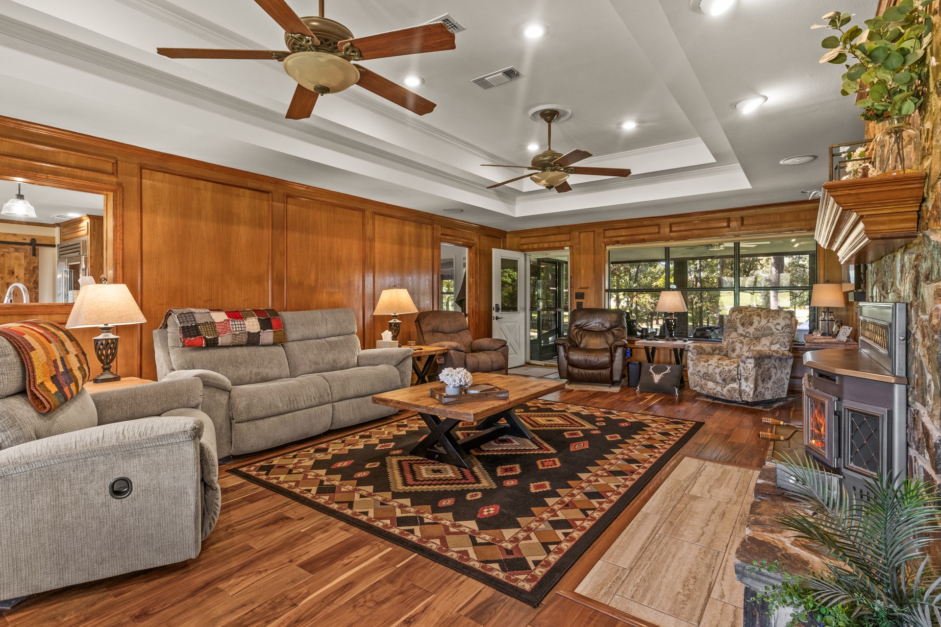 78 County Road 2137