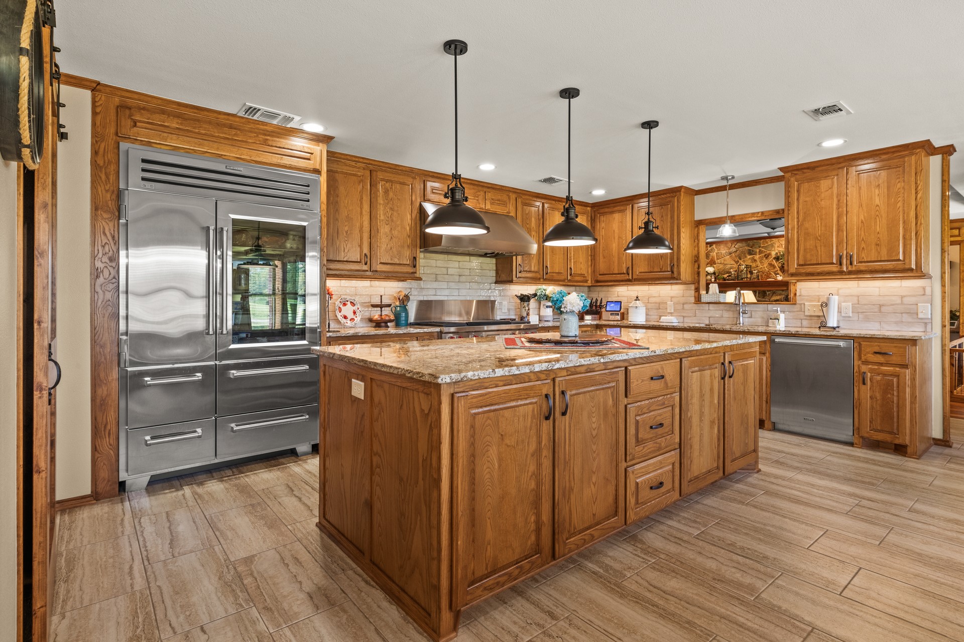 78 County Road 2137