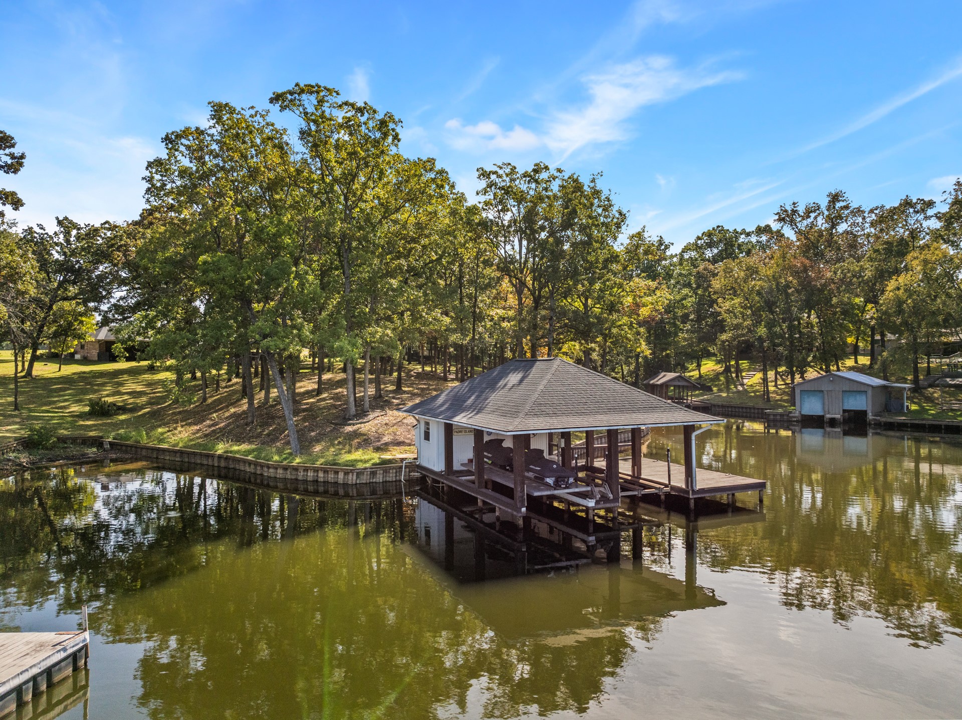 78 County Road 2137