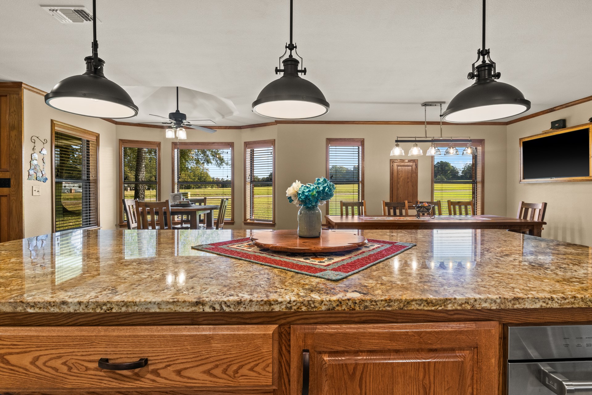 78 County Road 2137
