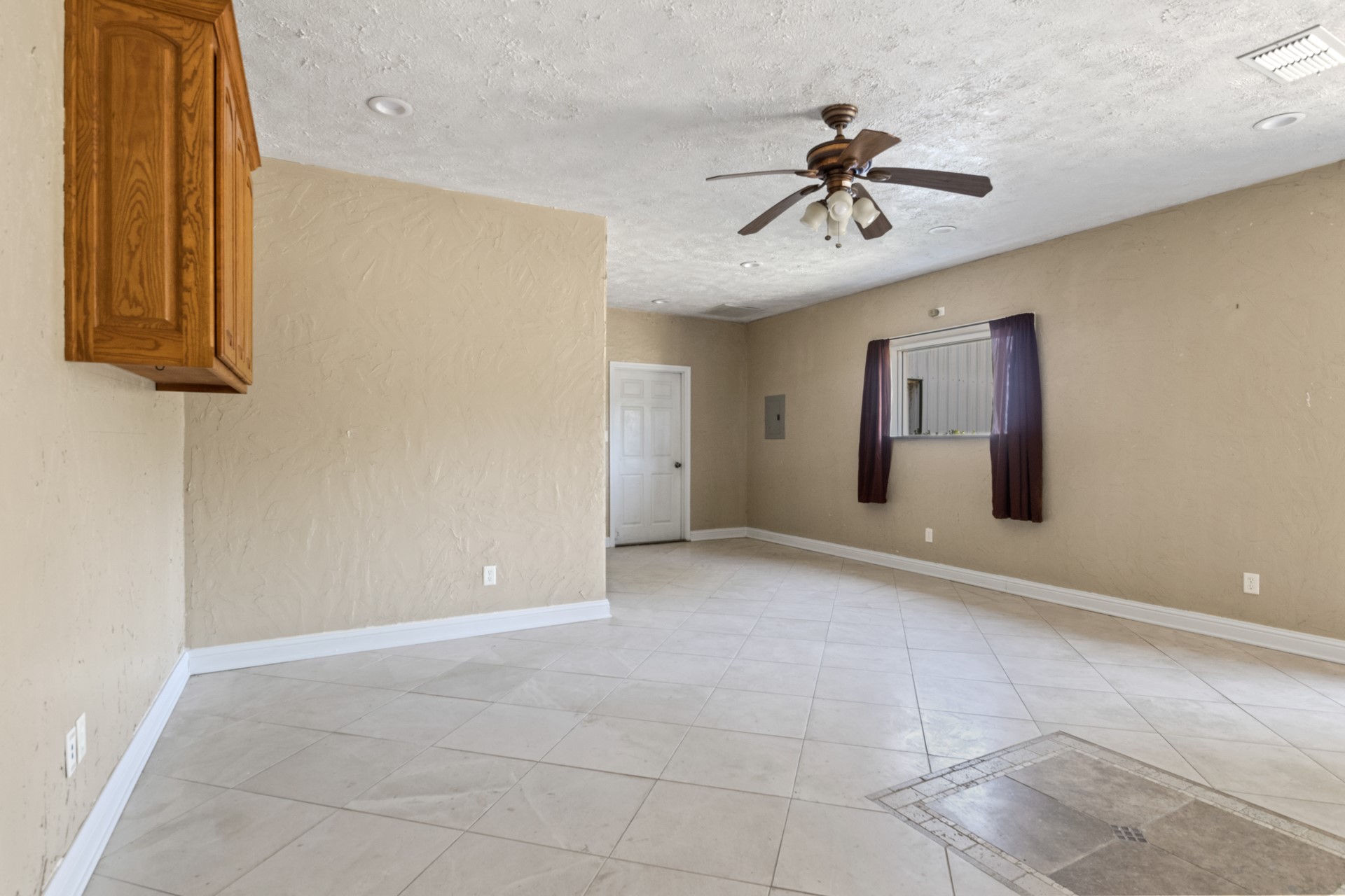9108 N US Hwy 271