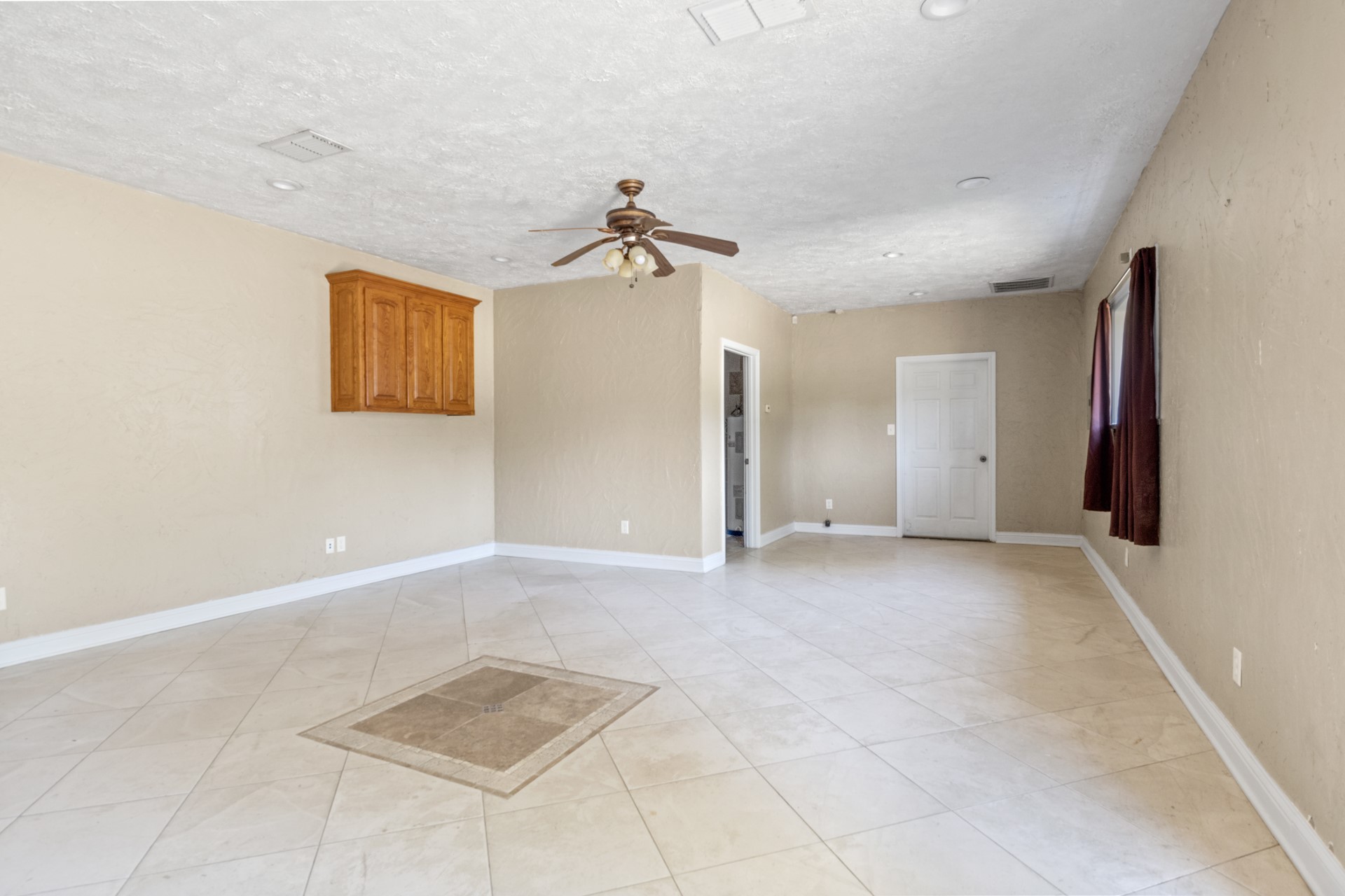 9108 N US Hwy 271