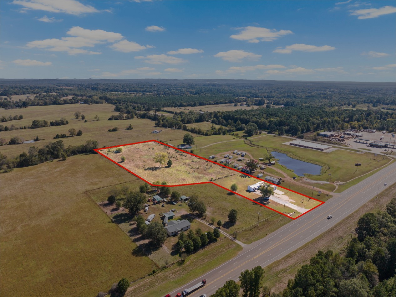 9108 N US Hwy 271