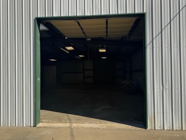 9108 N US Hwy 271
